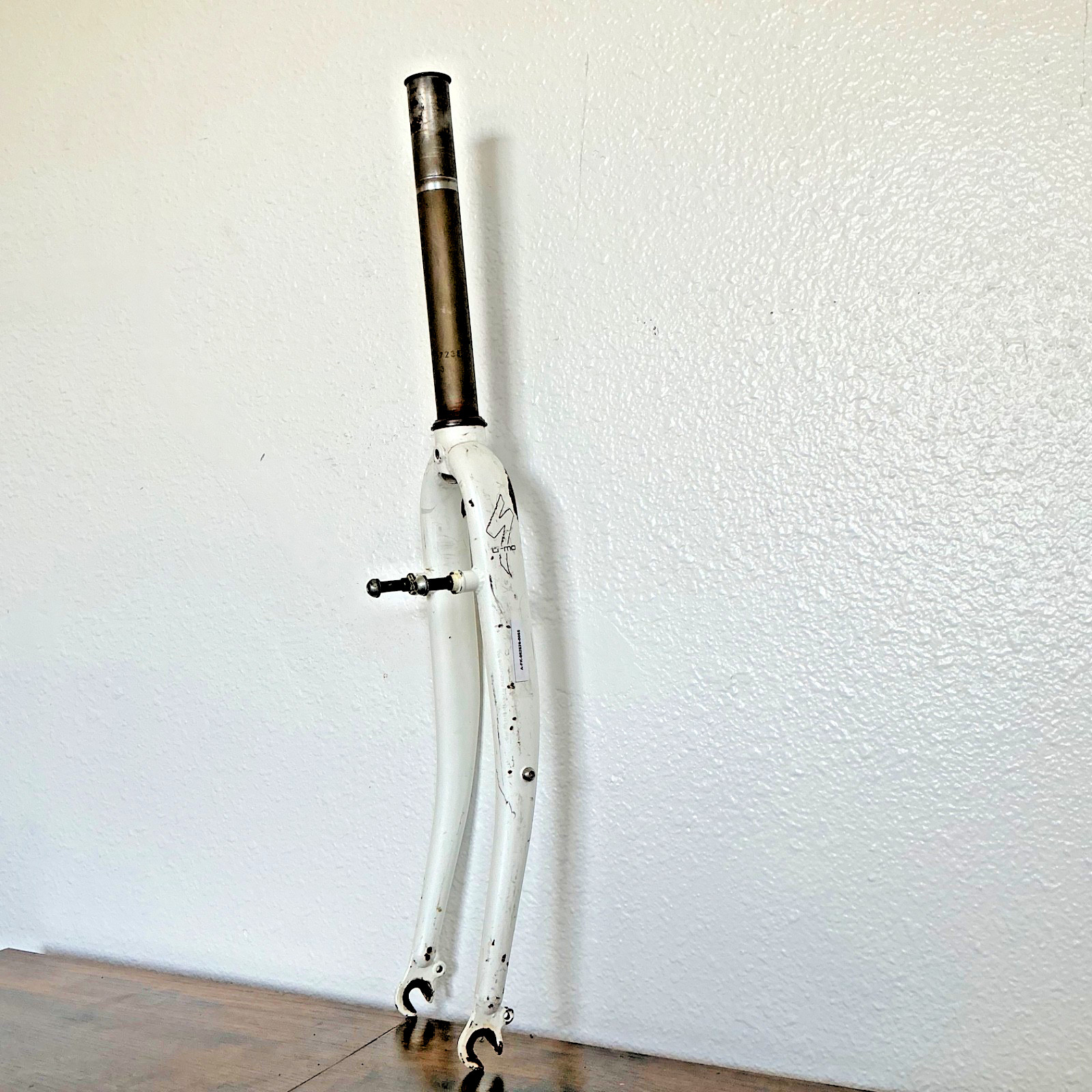 Specialized Crmo 26″ Rigid MTB Fork Threadless Rim Brake (A-FK-062626-0065)