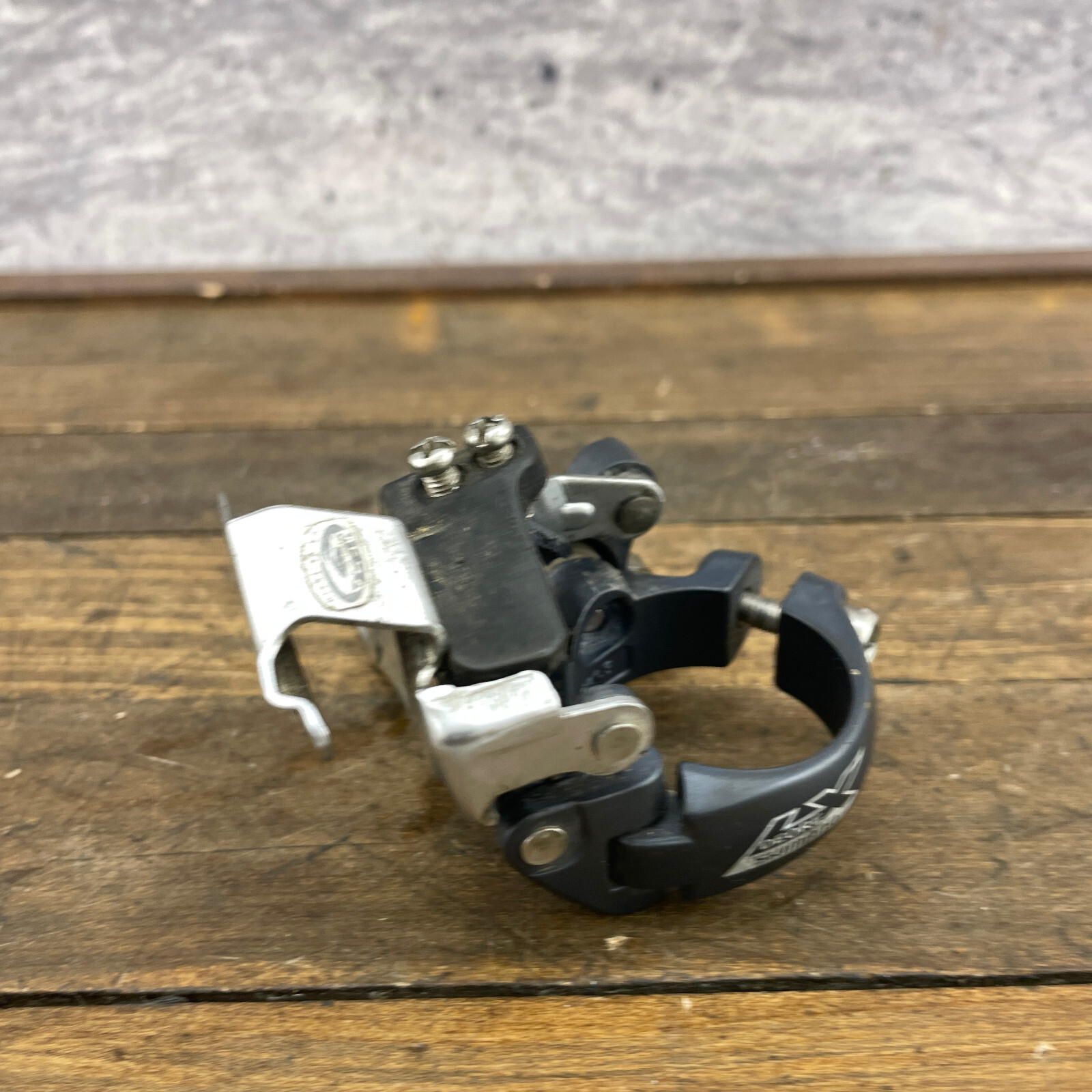 Vintage Shimano Deore LX FD-M570 Front Derailleur 31.8 mm Top Pull Mega 9 C6