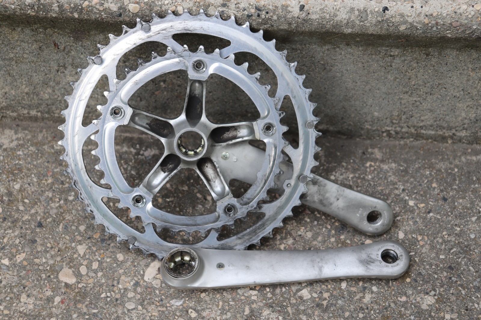 Shimano 105 FC-5501 / 5504 175 mm 130 BCD Octalink Crank Crankset 9s 53 – 39
