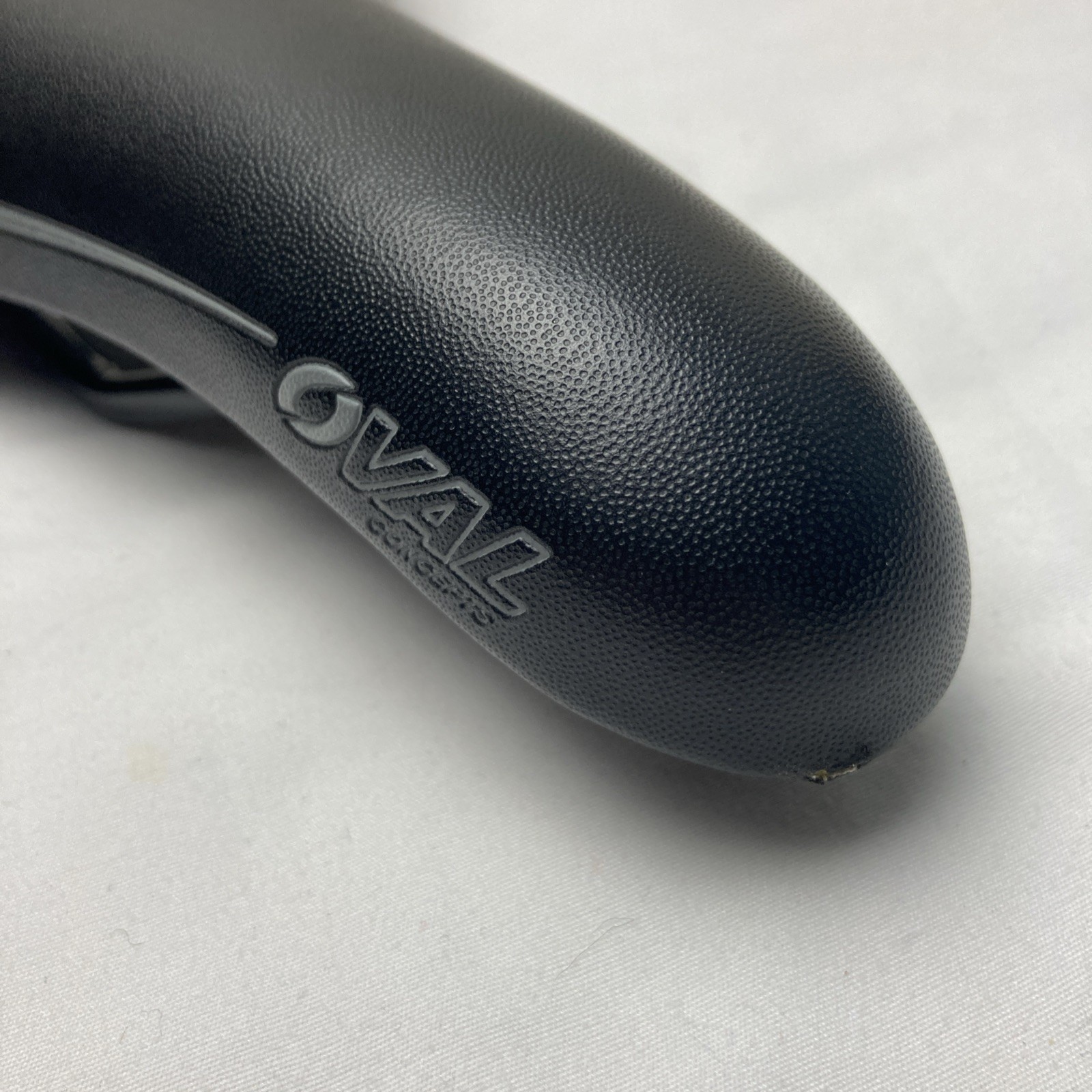 Oval Concepts Bike Saddle – Black with Gray Accents 7x7mm rail clamps