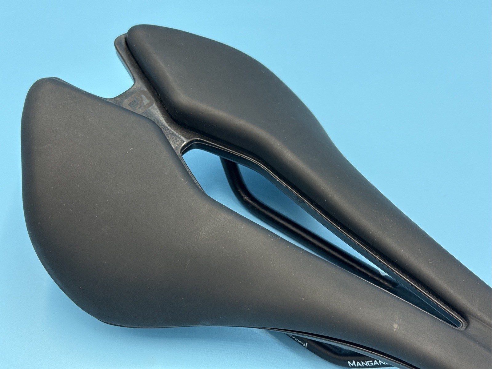 Prologo MOST LYNX Ultra Manganese Rail 245mm x 143mm Saddle MSRP $150 Pinarello