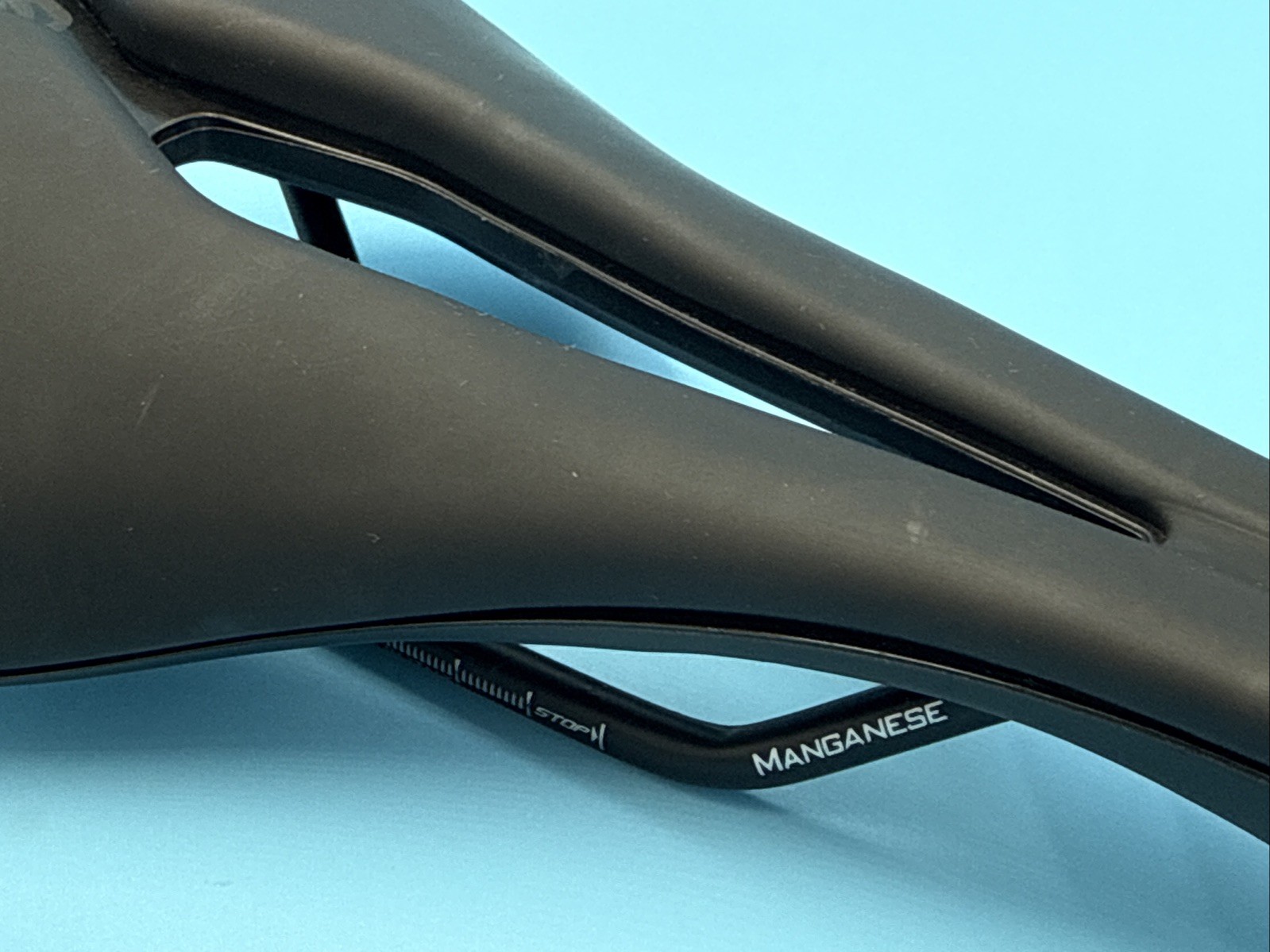 Prologo MOST LYNX Ultra Manganese Rail 245mm x 143mm Saddle MSRP $150 Pinarello