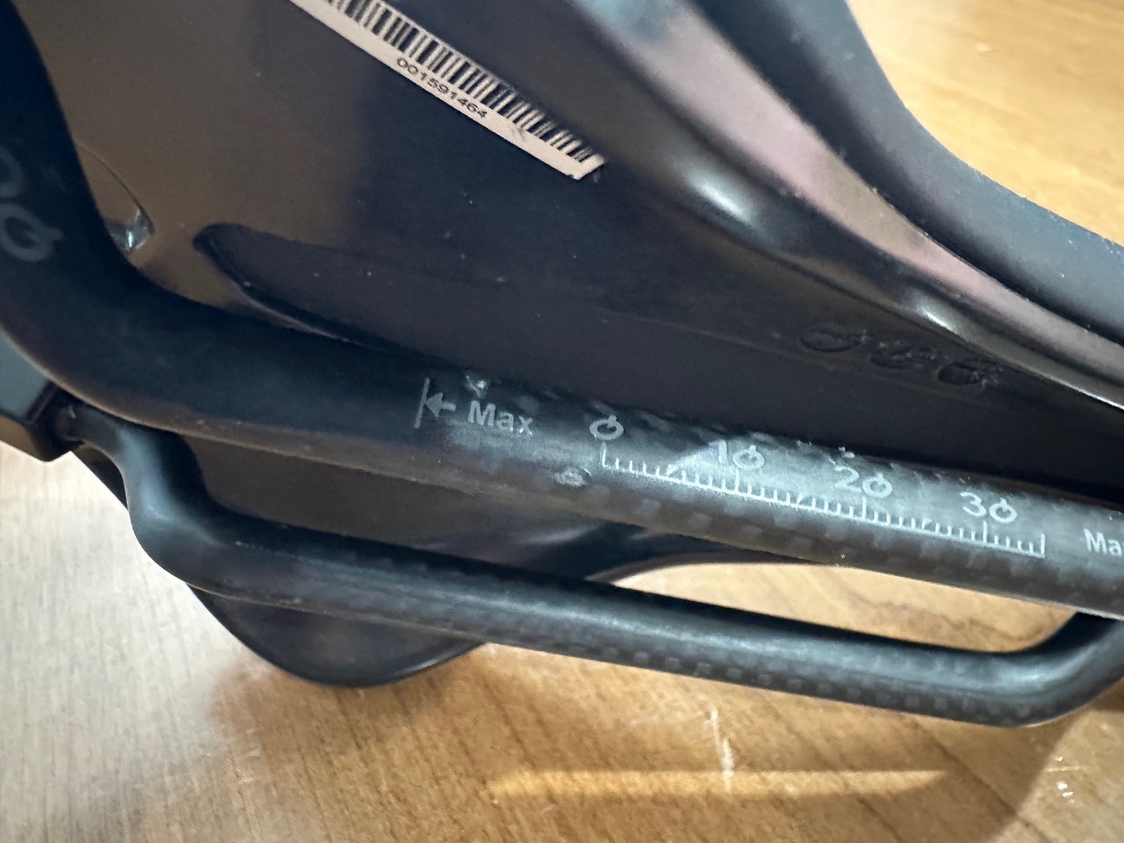 Prologo Nago R4 245 x 147 mm NACK Road Cycling Saddle Carbon Rails