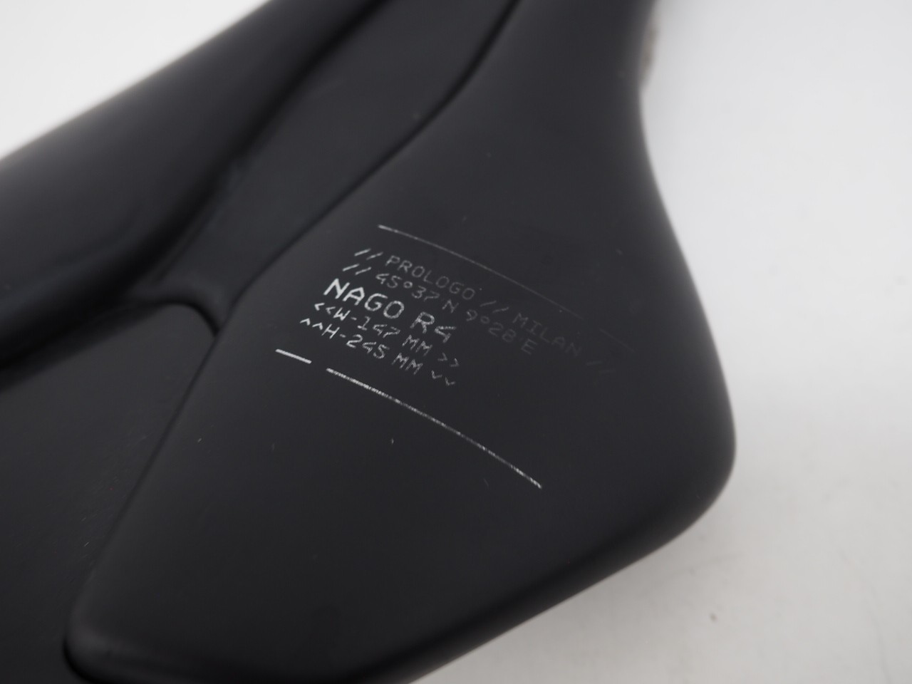 Prologo Nago R4 Saddle 245×147 Black w/ Tirox 7×7 Rails Road/Gravel Bike