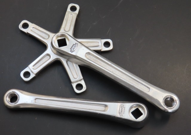 Vintage 170mm x 130bcd Shimano 600 Arabesque crank arms Japan
