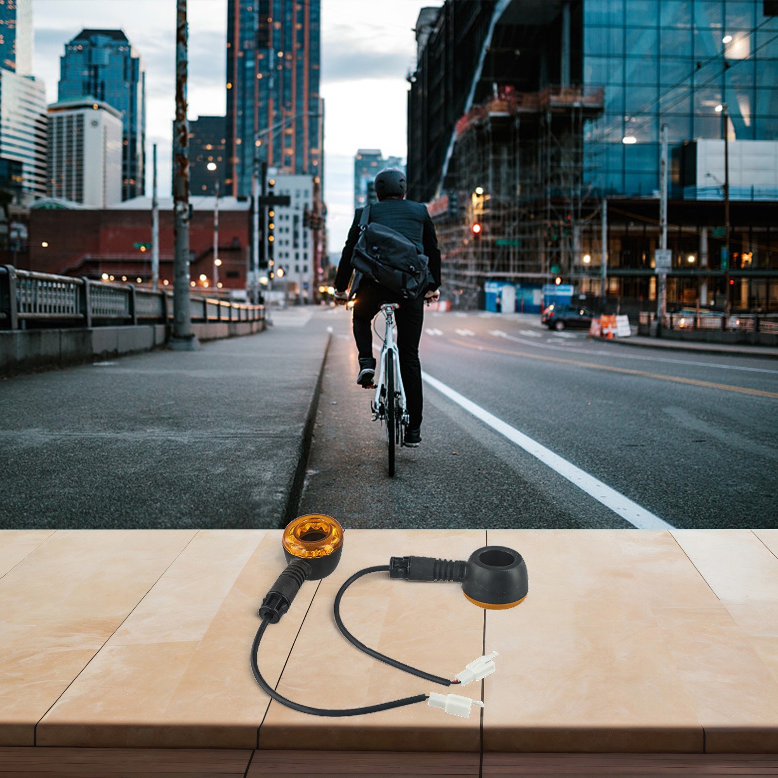 Black and Yellow Electric Bicycle Turn Signal Lights with 48V and 60V Voltage
