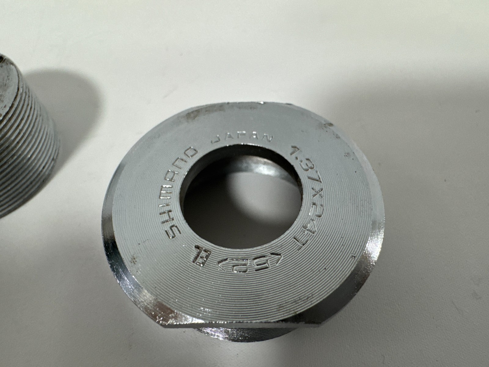 Shimano 600 EX Arabesque BB-6200 Bottom Bracket English 68-116