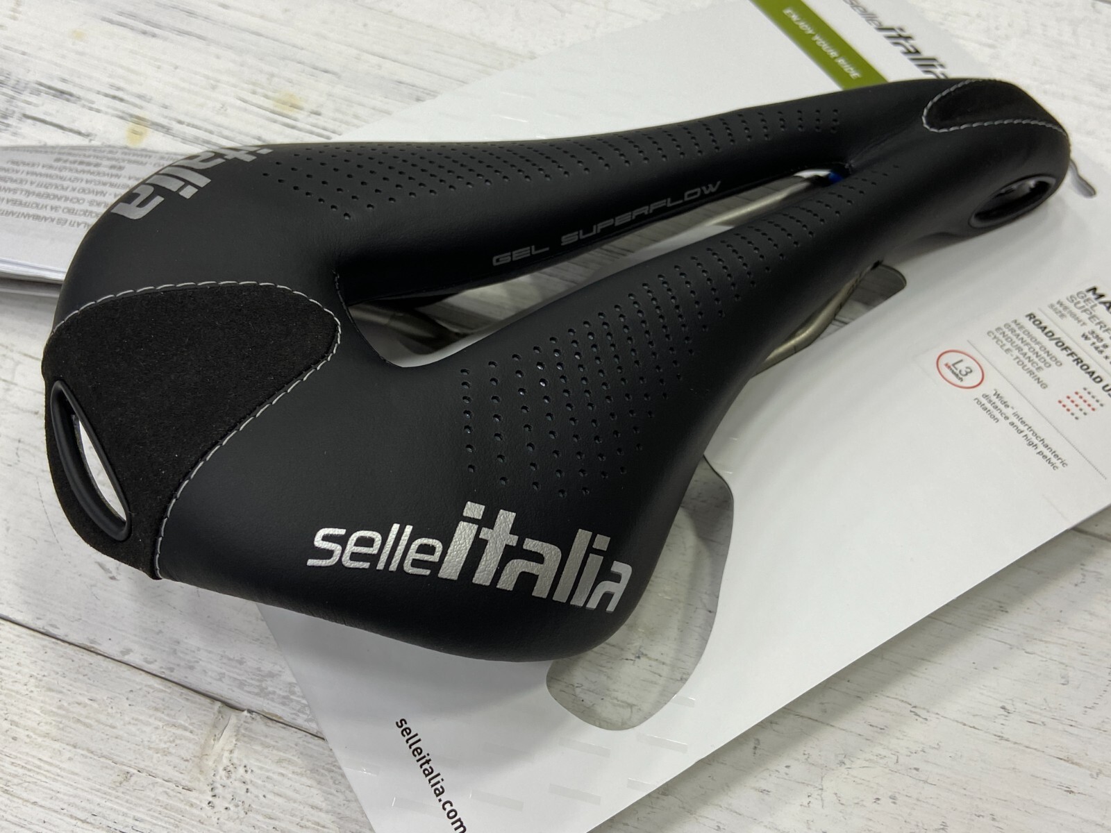 Selle Italia Max Flite Gel Superflow 146x290mm L3 Ti316 Rail Road Saddle (Black)