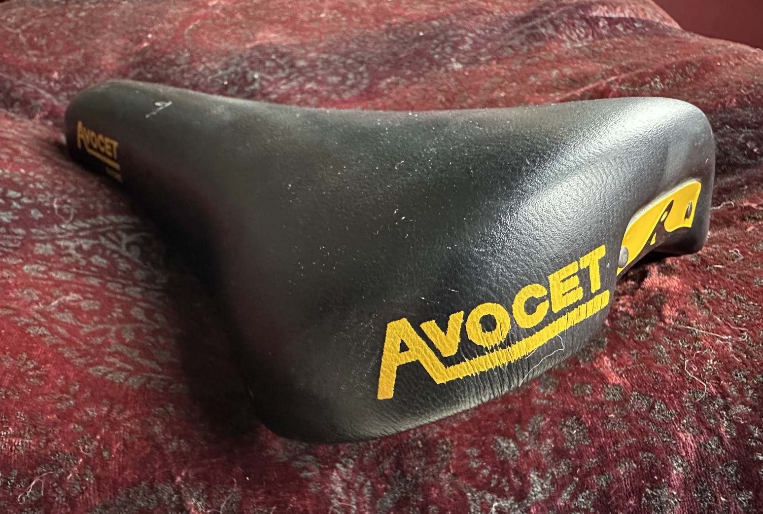 Vintage Avocet Racing 1 R1 Saddle | Black/Yellow