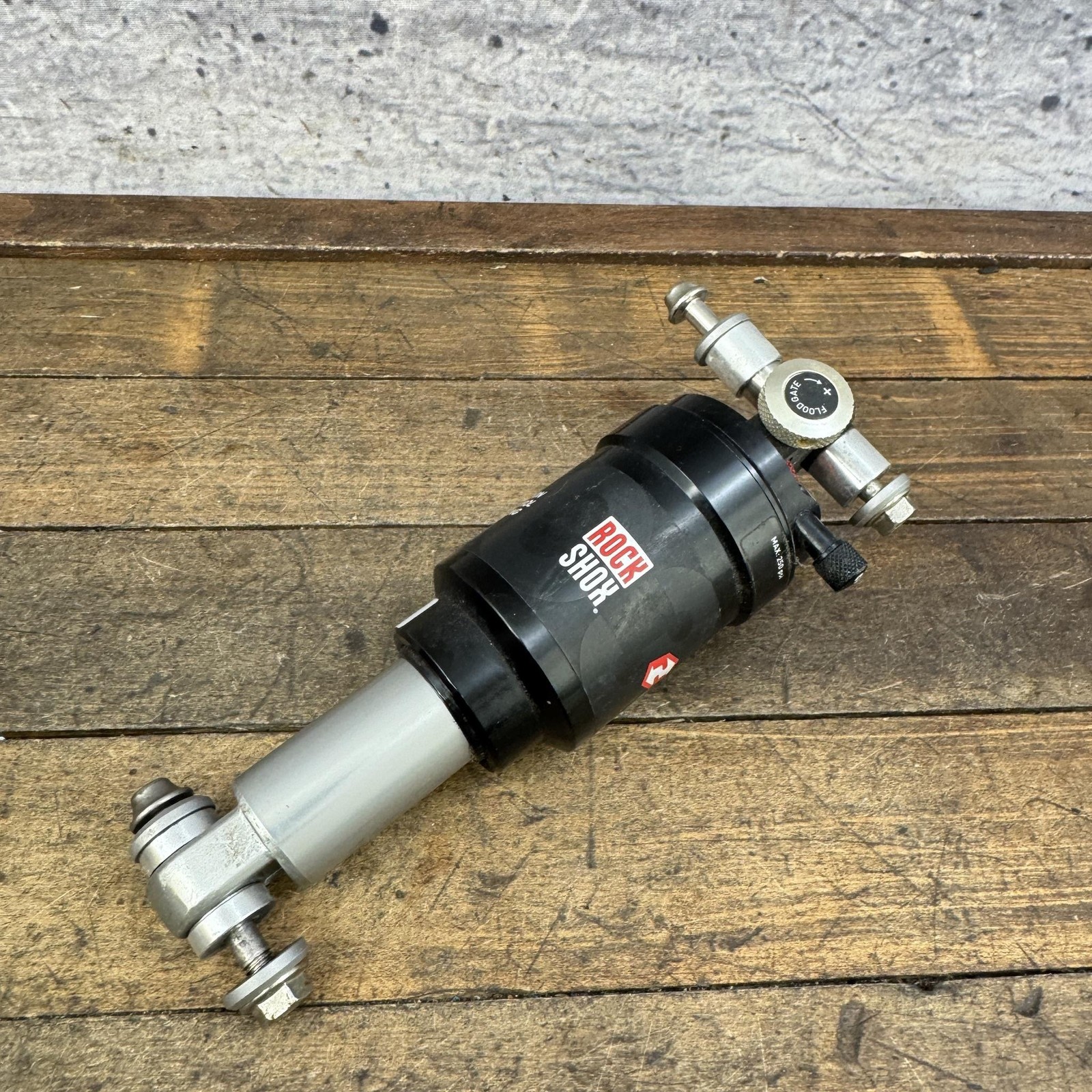 RockShox MC3R Rear Air Shock Motion Control 3R 6.5in MTB Mountain Bike 200