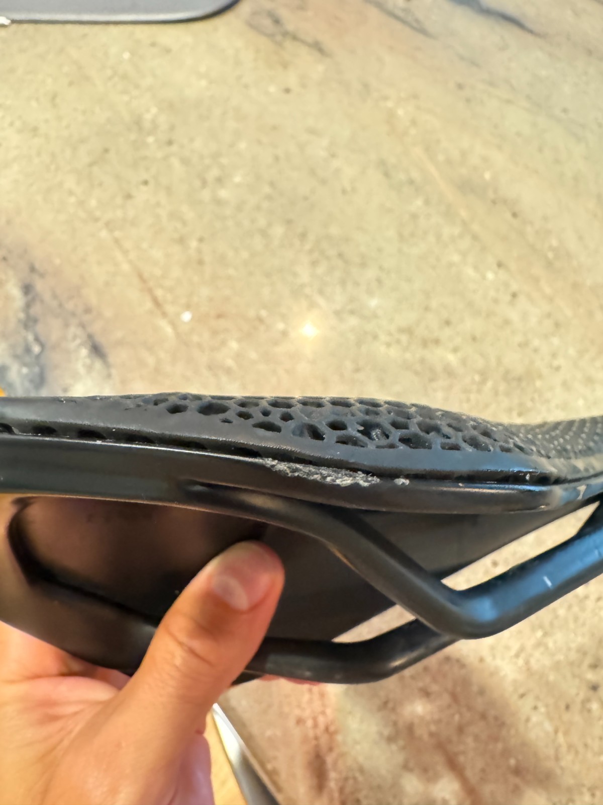EUC Fizik Argo Vento Adaptive 00 7x9mm Mobius Carbon Rails 140mm 3D Saddle
