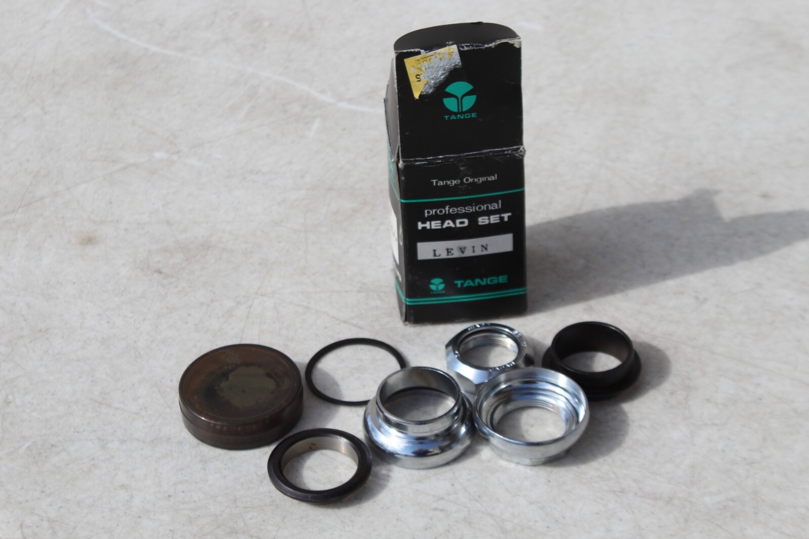 Tange-Seiki Levin NJS 1″ Threaded Headset: 26.4mm Crown Race Chrome 30.2 CDS