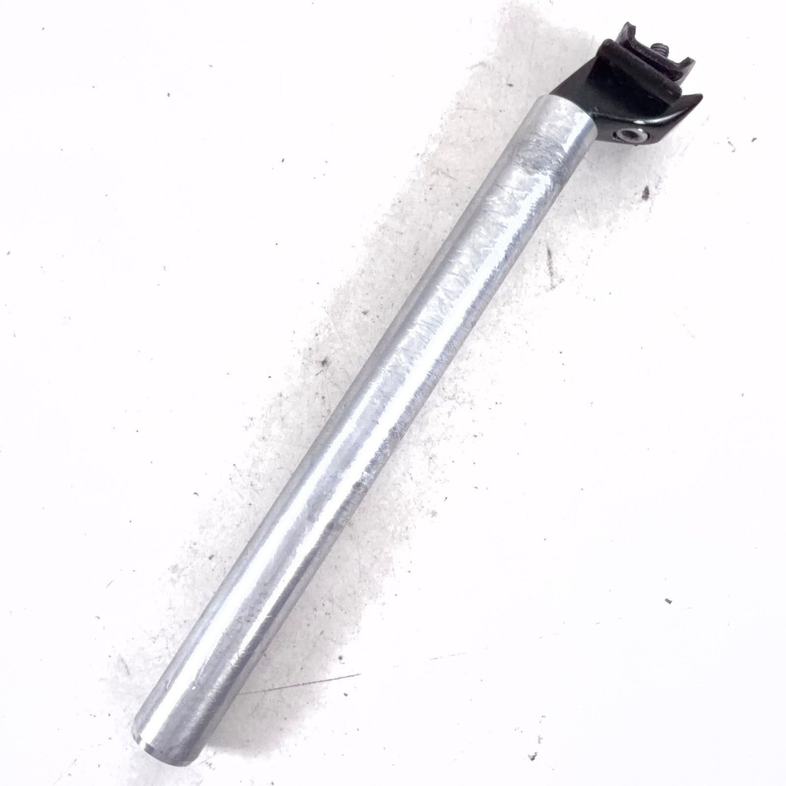 Kalloy Vintage Alloy Bike Seatpost Two-Tone Ø26.8/300mm, 15mm Setback, 342 Grams