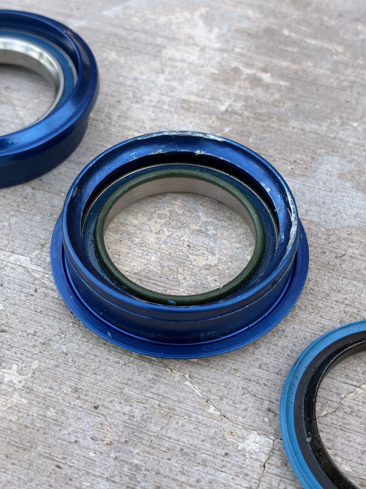 NOS Cane Creek 110 ZS44 1 1/8″ Threadless Headset | Cobalt Blue / Made in Taiwan