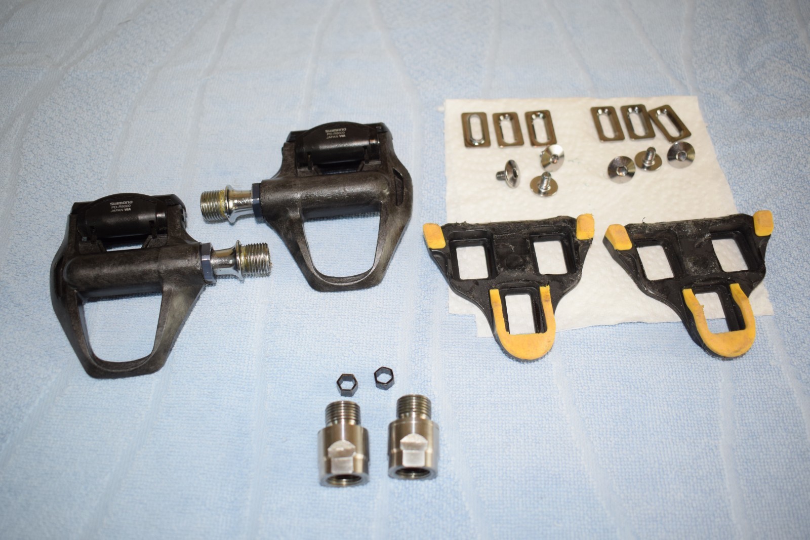 Shimano Ultegra PD-R8000 SPD Clipless Pedals with Cleats and Pedal Spacers