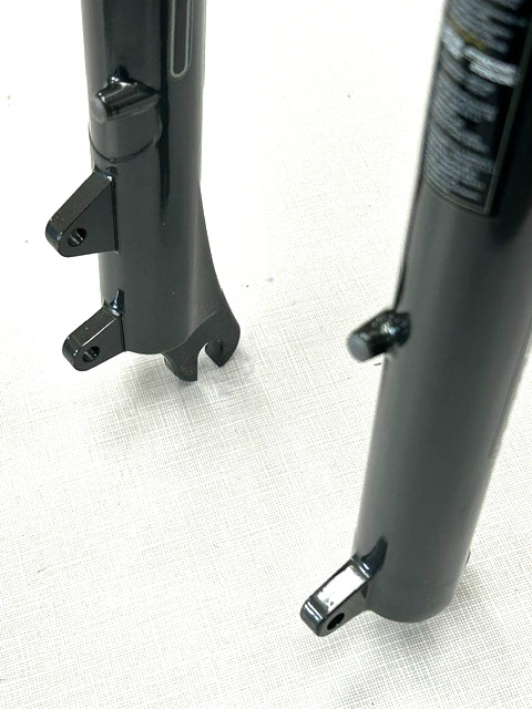 RST Capa Black Front Suspension Fork 26″ ATB MTB Rim Disc Brake Threaded 1 1/8