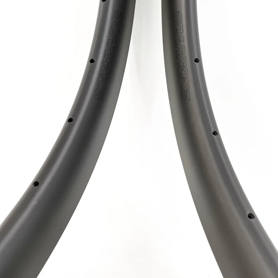 700C Carbon Rim 30/35/40/45mm Depth Hookless Tubeless Light Disc Brake Ring