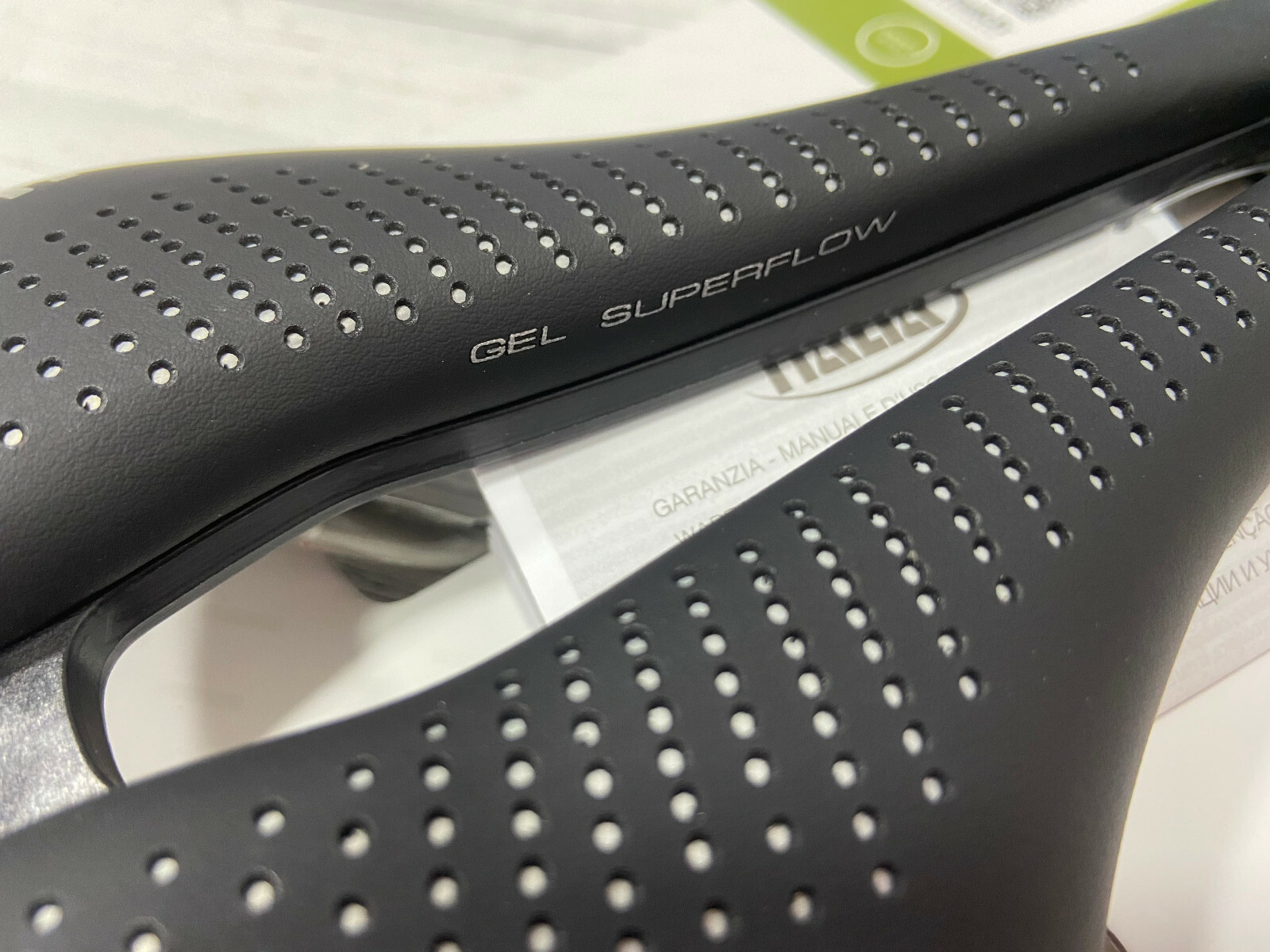 Selle Italia MAX Flite Boost Superflow 234g 155x250mm TI316 Rail Road Saddle