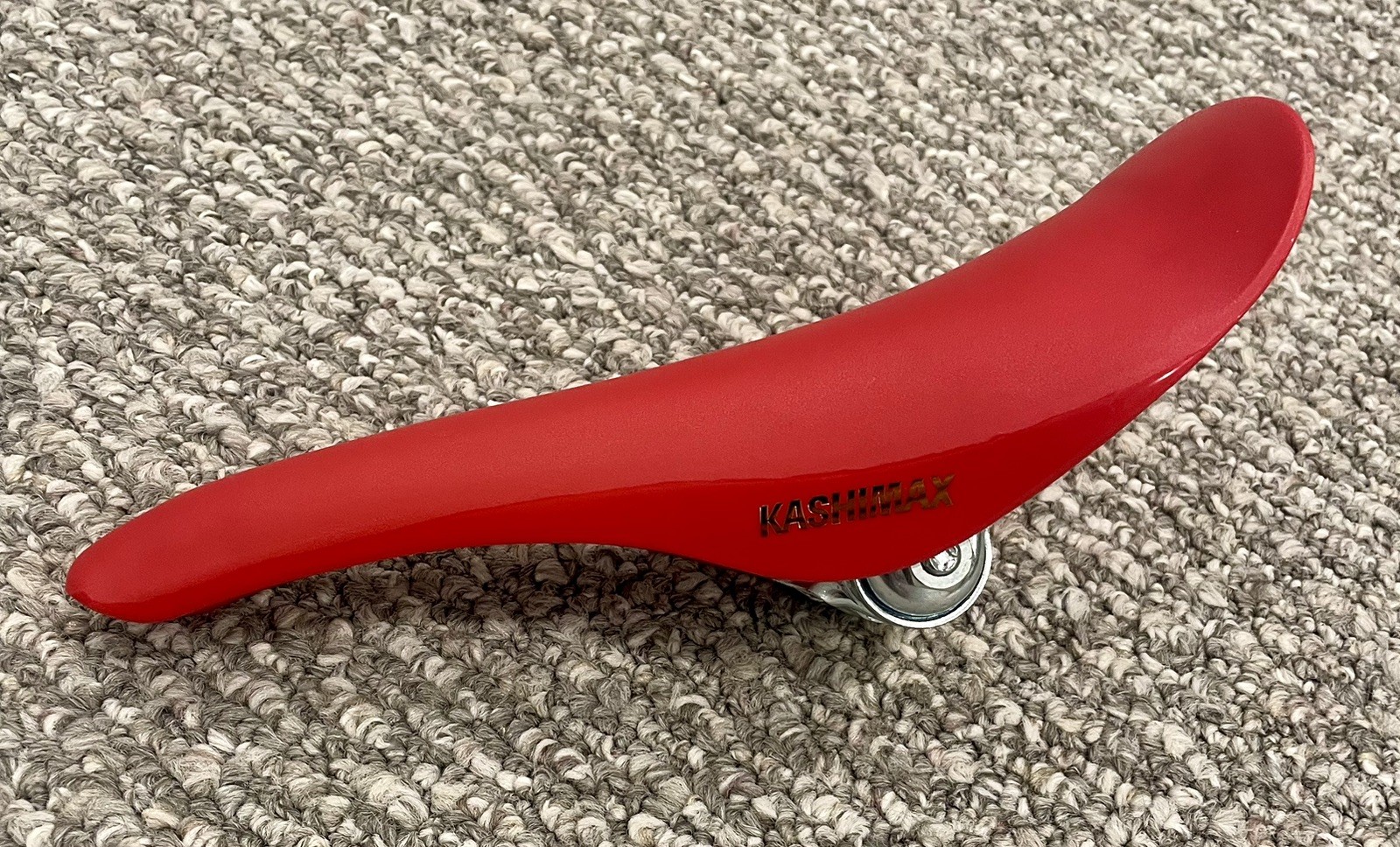 Kashimax Aero AMX-C Saddle Non-Padded Standard Rails Nylon Red NOS NEW