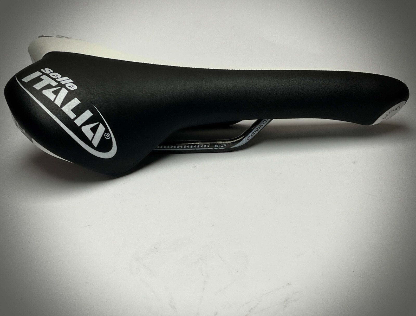 Nos Selle Italia Turbomatic White And Black Leather Saddle Carbon New From 2009