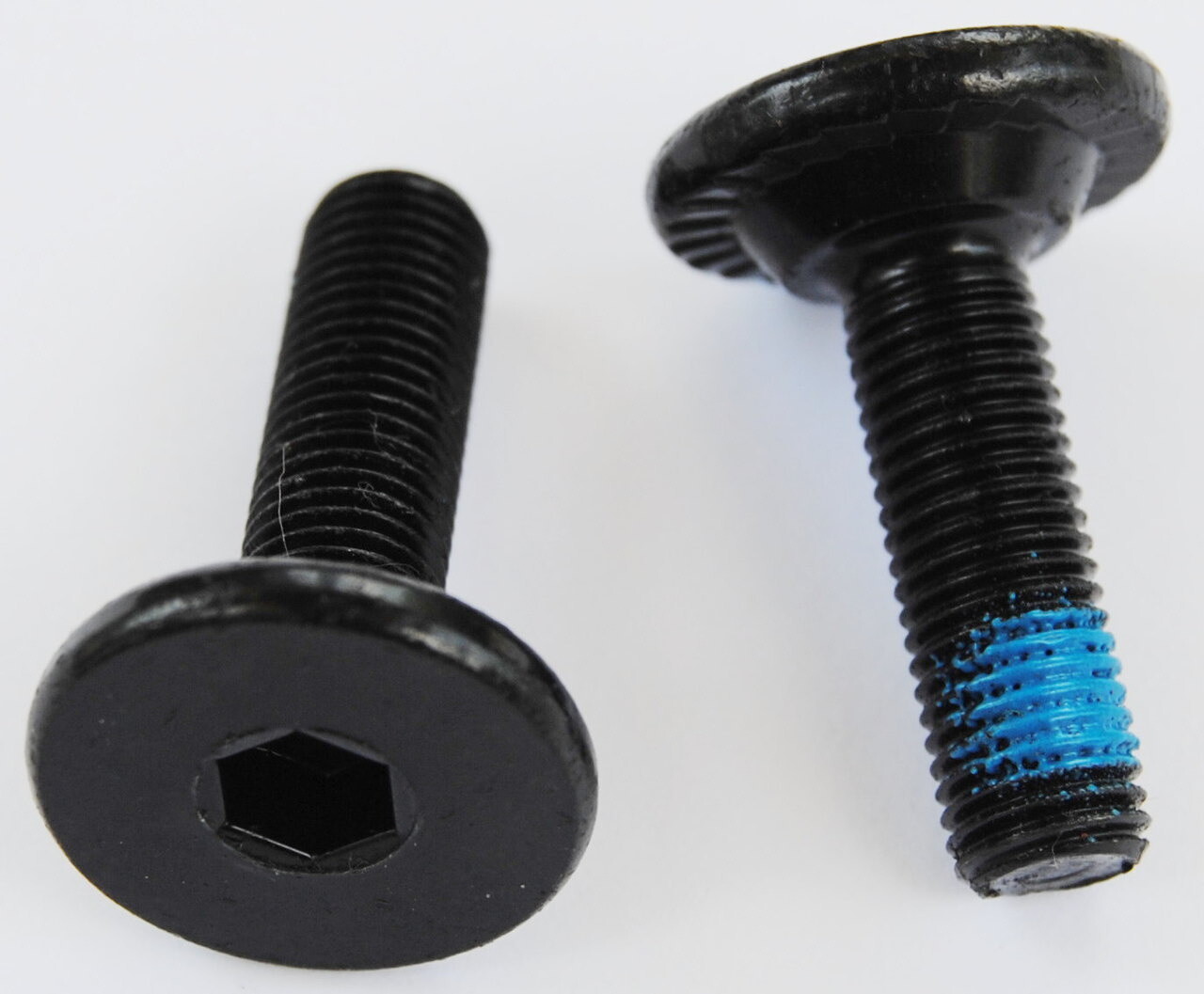BMX large flange crank spindle bolts – M8 X 1.0 X 24mm (PAIR) BLACK