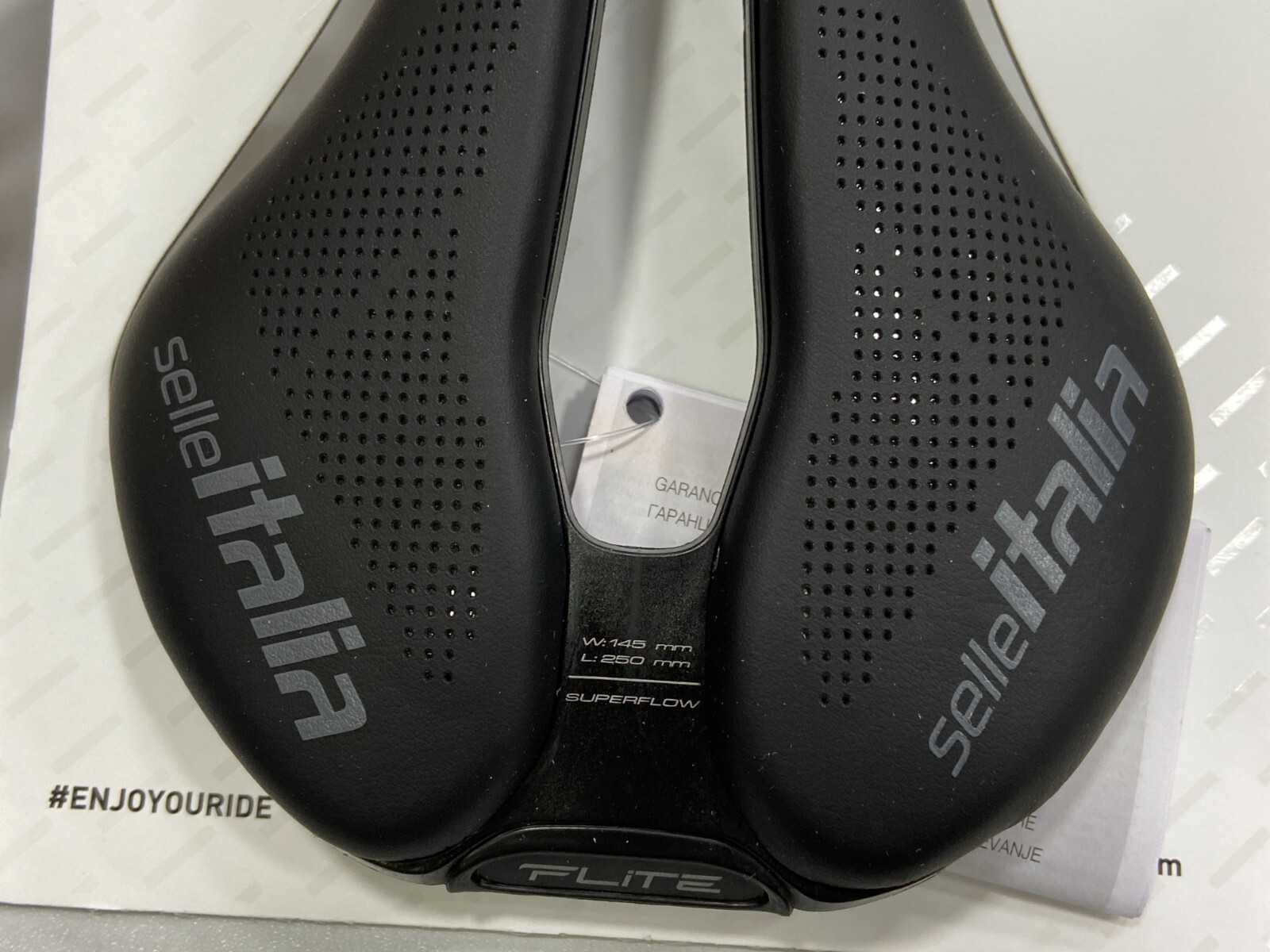 Selle Italia Flite Boost Kit Carbonio Superflow 145x250mm L3 Carbon Rail Saddle