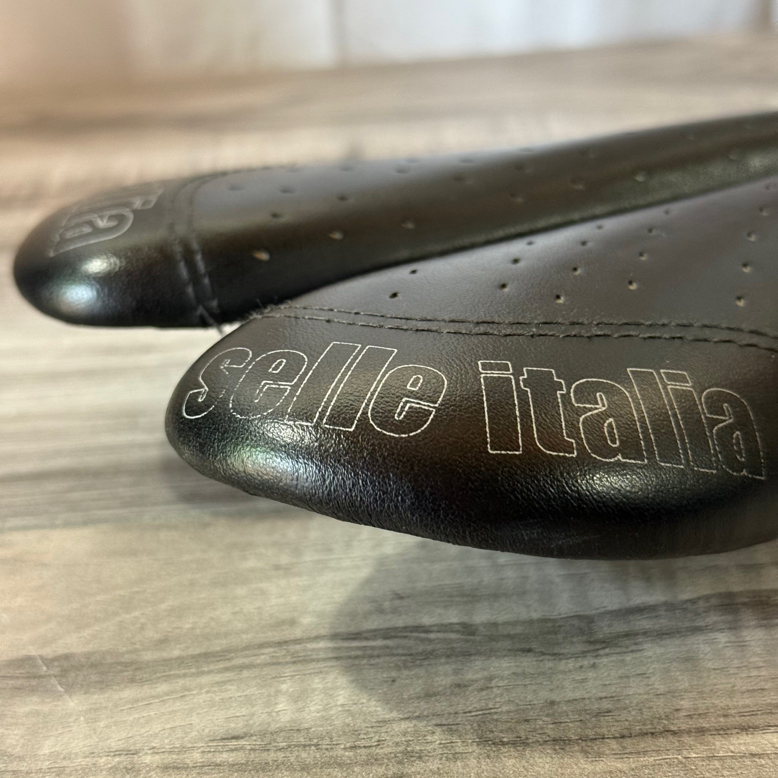 Selle Italia SLK Lady Gel Flow Saddle Black Leather Manganese 