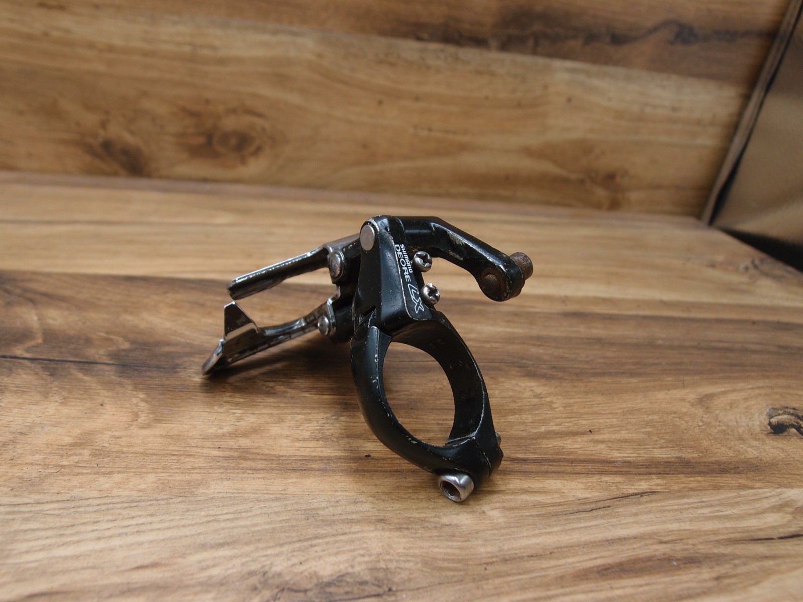1995 front derailleur MTB Shimano Deore LX FD-M565 VIA Japan 31.8 mm bottom pull
