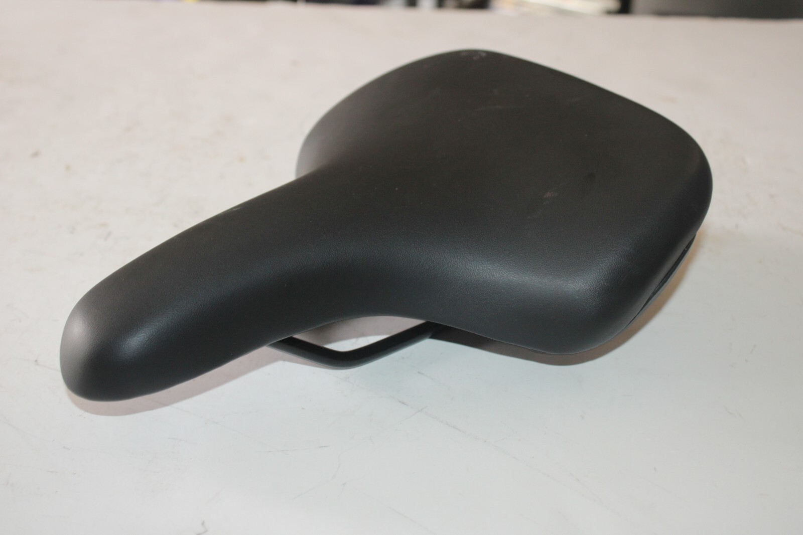 Velo City Hybrid Bike Saddle 265 / 195mm E Bike Ergo Black Comfort Hybrid MTB