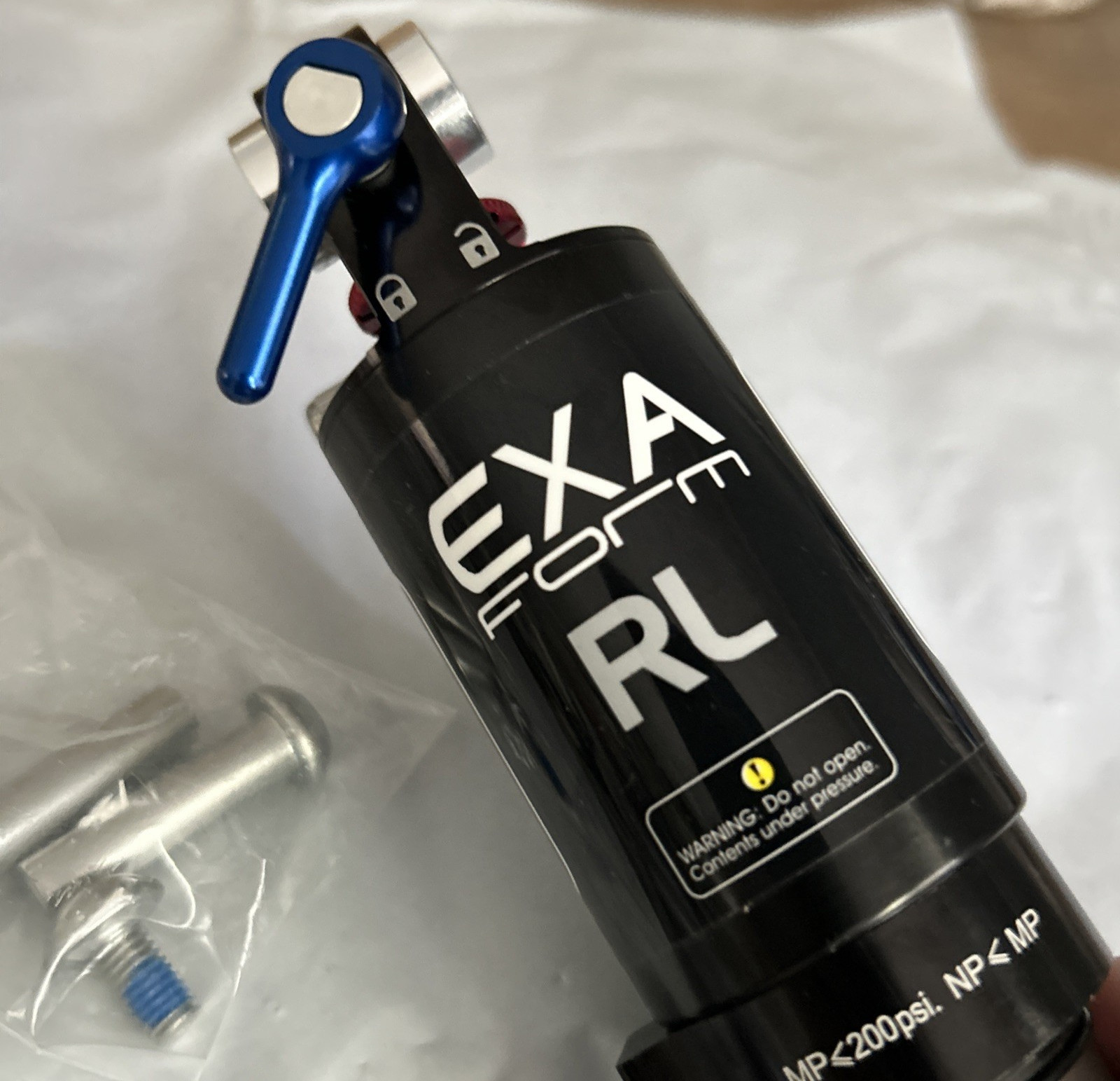 KIND SHOCK EXAForm 588RL Dual Air Rear Shock with Lockout, 165X38mm