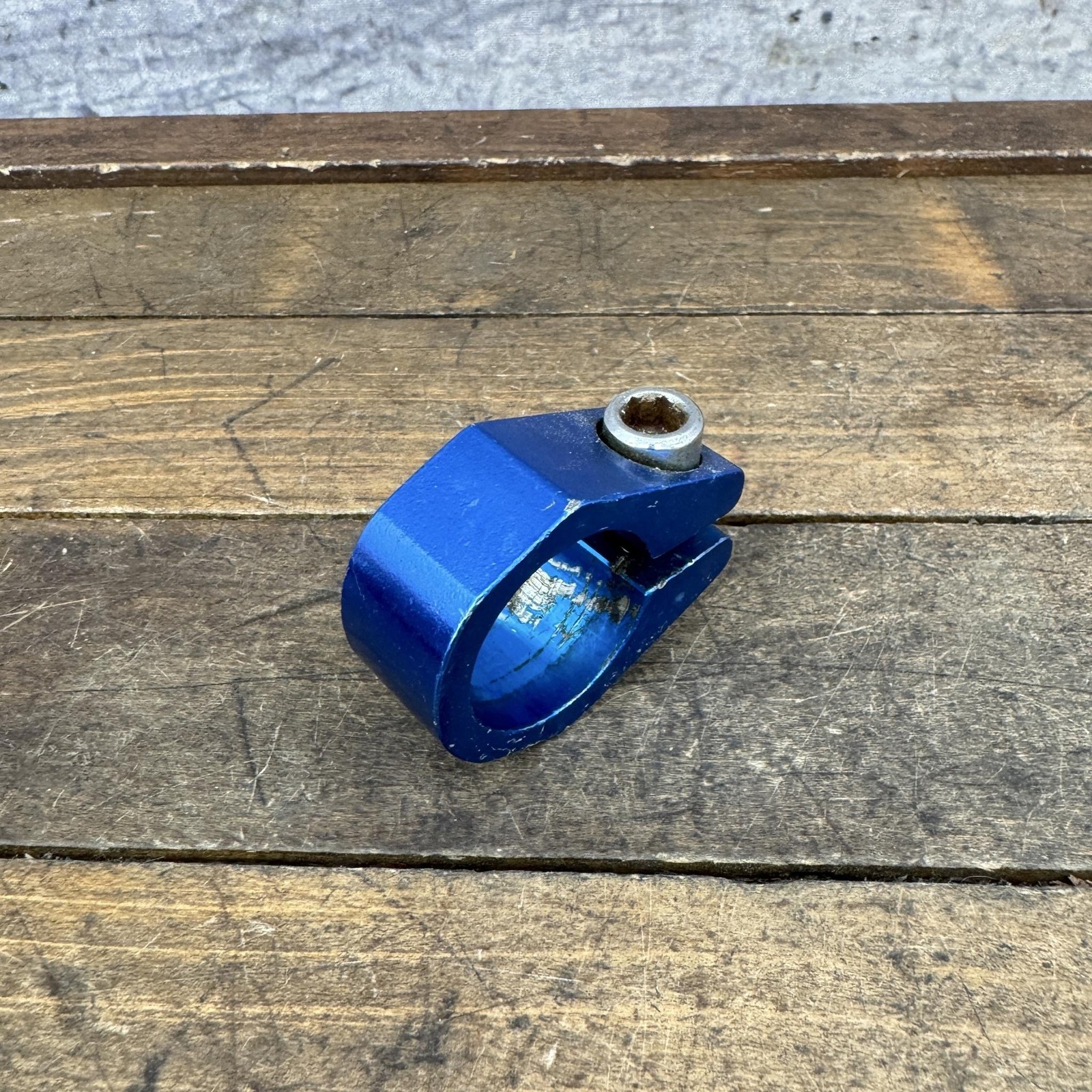 Old Schoo BMX Seatpost Clamp 28.6mm Blue Alloy Bolt-Only BMX Bike Part