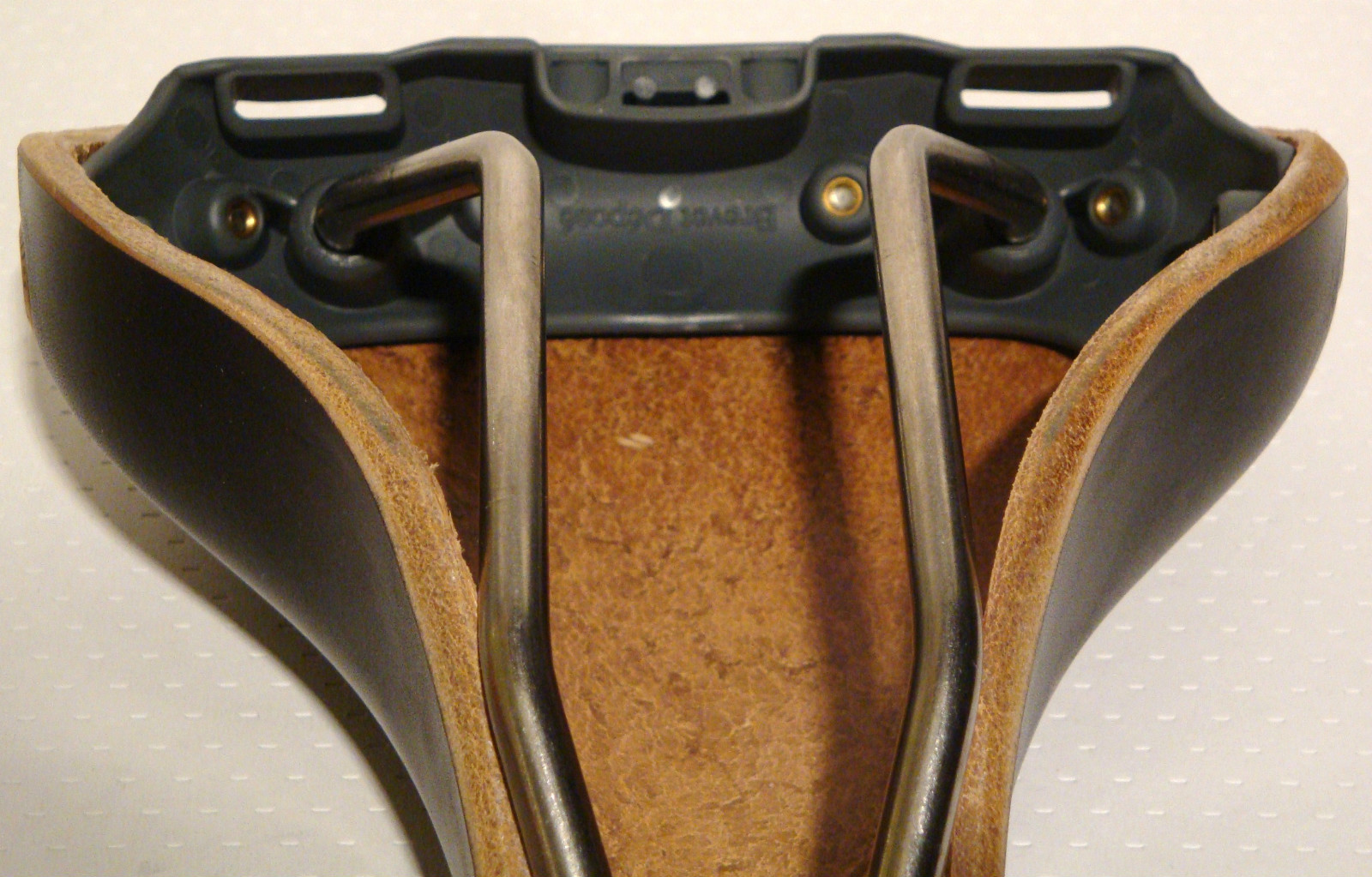 NEW GILLES BERTHOUD SADDLE SEAT ARAVIS BLACK MADE IN FRANCE IDEALE BROOKS
