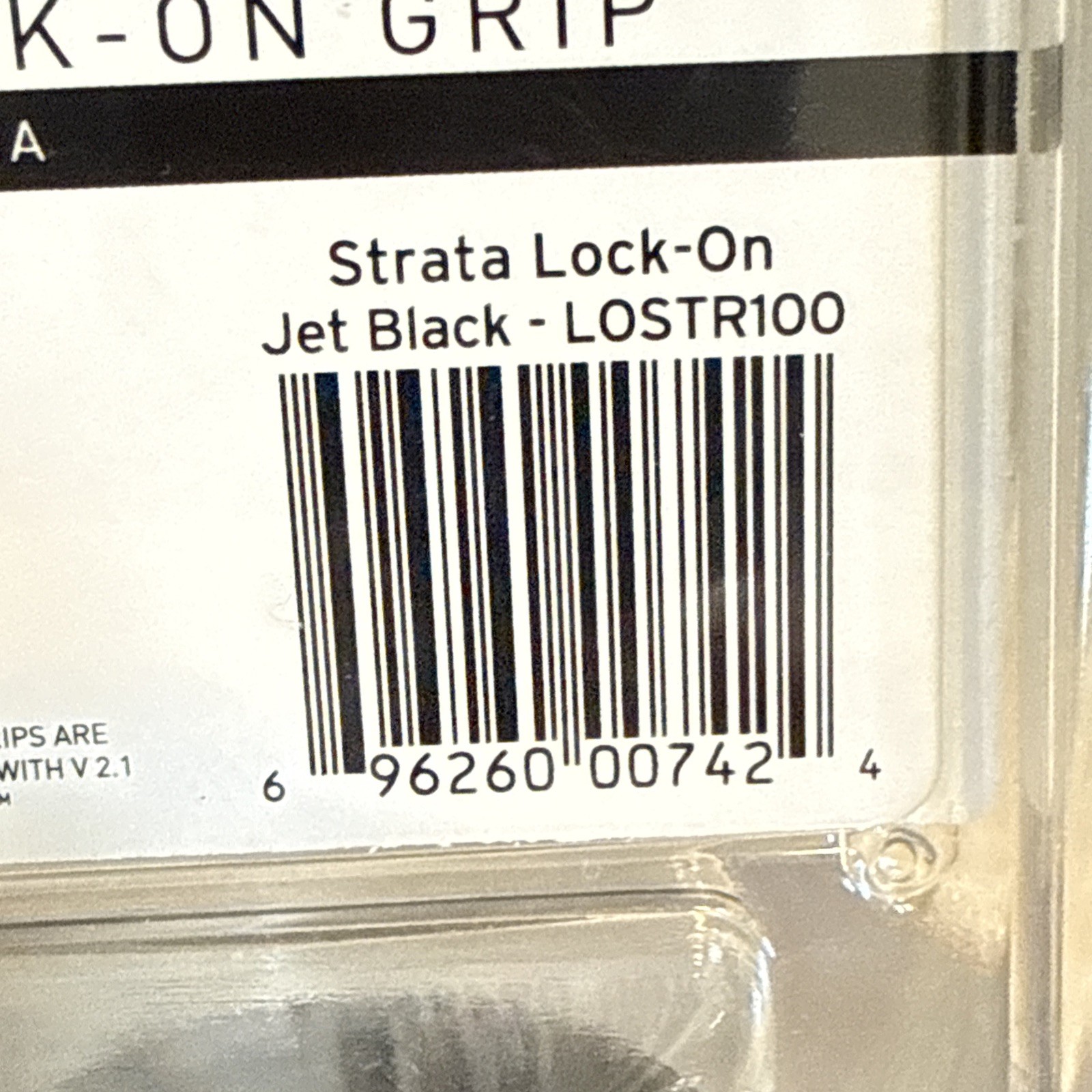 Lizard Skins Strata Single Clamp – Lock-on Grips – Jet Black 135mmx32.25mm [caw]