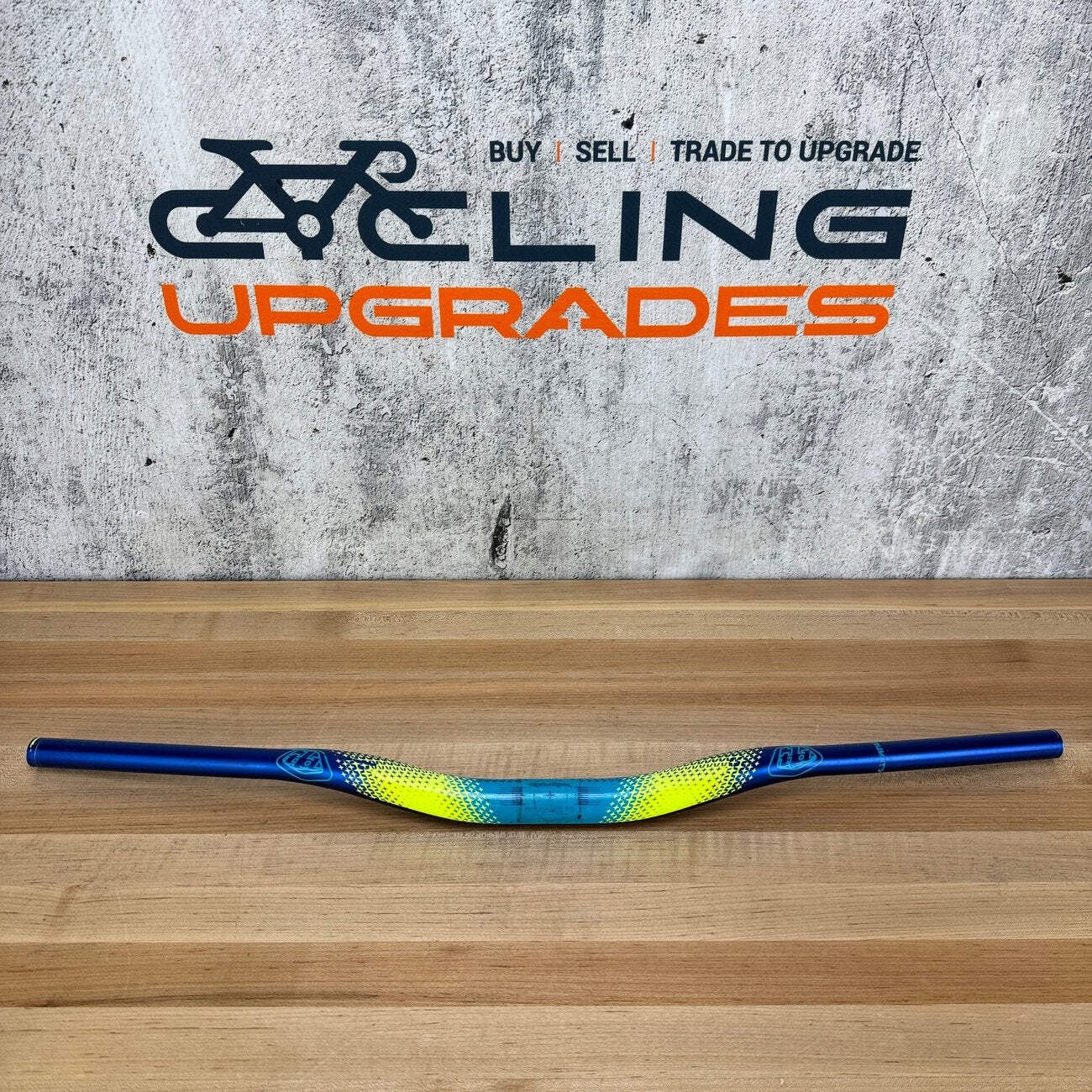 Troy Lee Decendant 780mm 25mm Rise Blue MTB Bike Flat Handlebar 348g