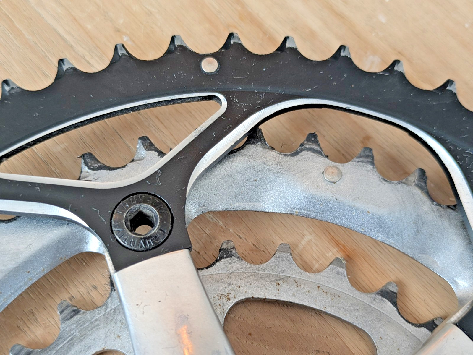 Truvativ Touro 170mm Triple Crankset Square Taper 52/42/30T