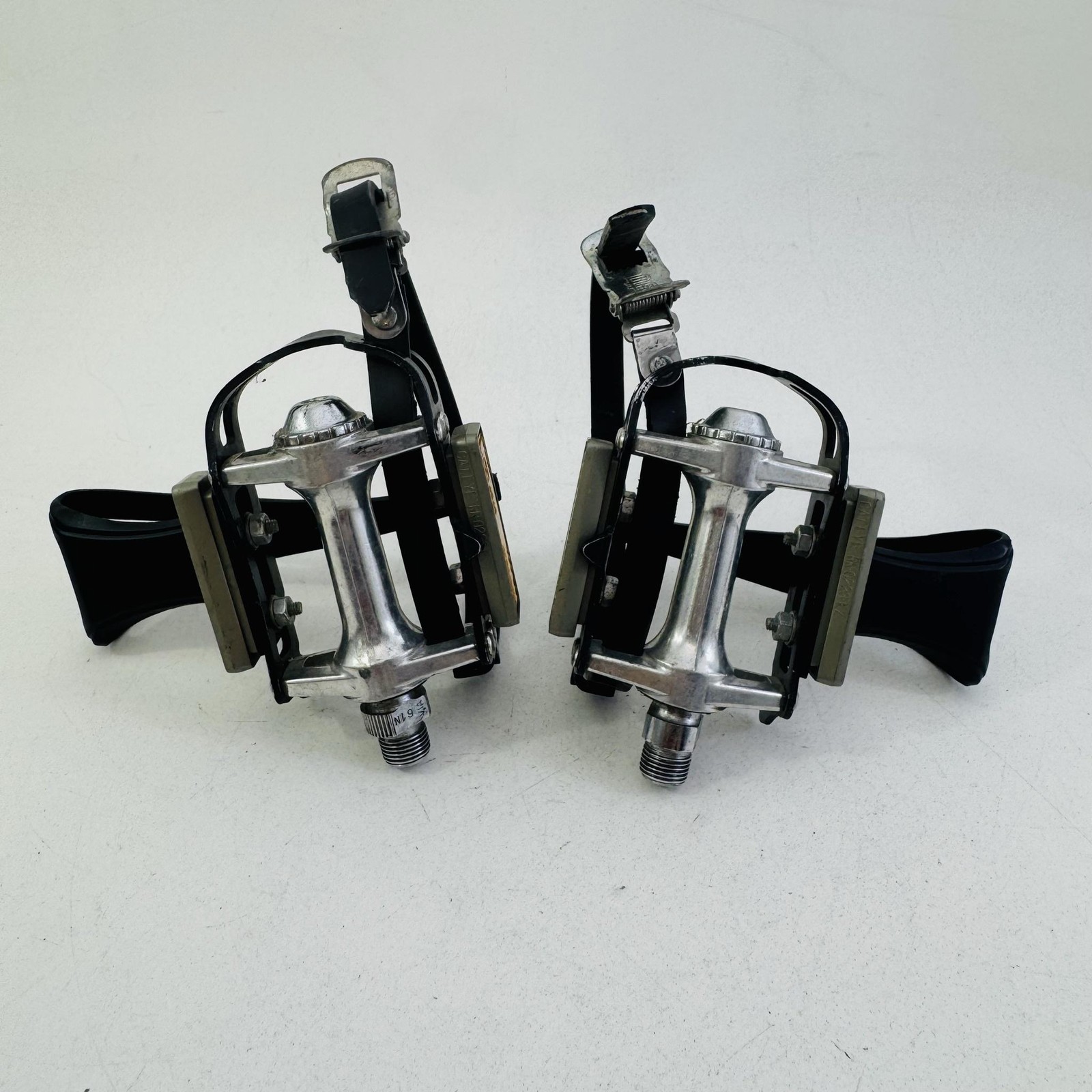 Vintage CatEye RR-0223-EZ SP-100 Platform Bike Pedals Toe Clips 9/16” Black A53