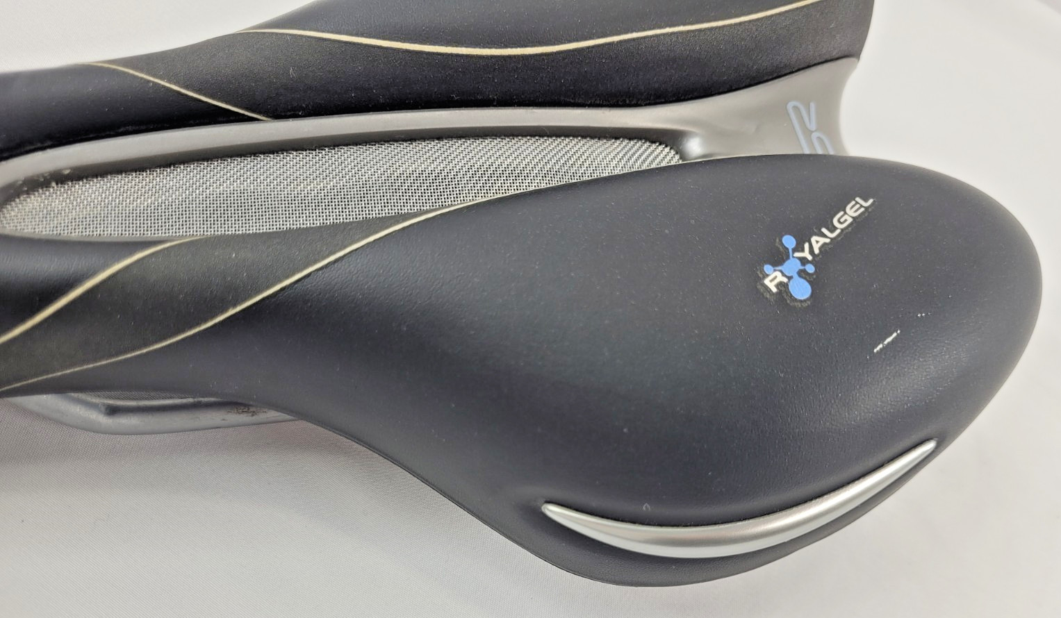 Selle Royal Respiro Royalgel COOLXSENIUM Bicycle Saddle Seat Black Universal Gel