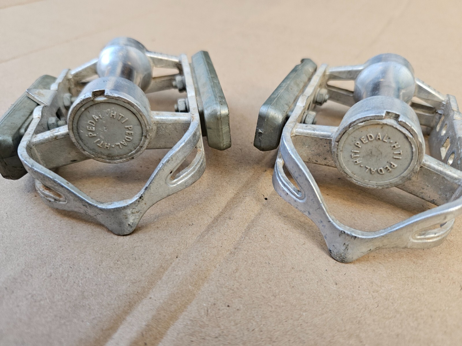 Vintage HTI A19 Road Bike Platform Pedals Bike 9/16″ Silver Aluminum