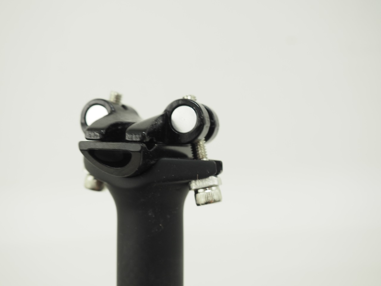 New! Unbranded Carbon Fiber Bicycle Seatpost Road Bike MTB 25.4/400MM