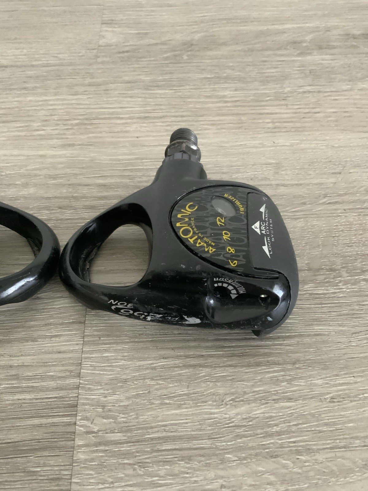 LOOK ANATOMIC 226 CARBON CLIPLESS PEDALS NO CLEATS BLACK 372 GRAMS