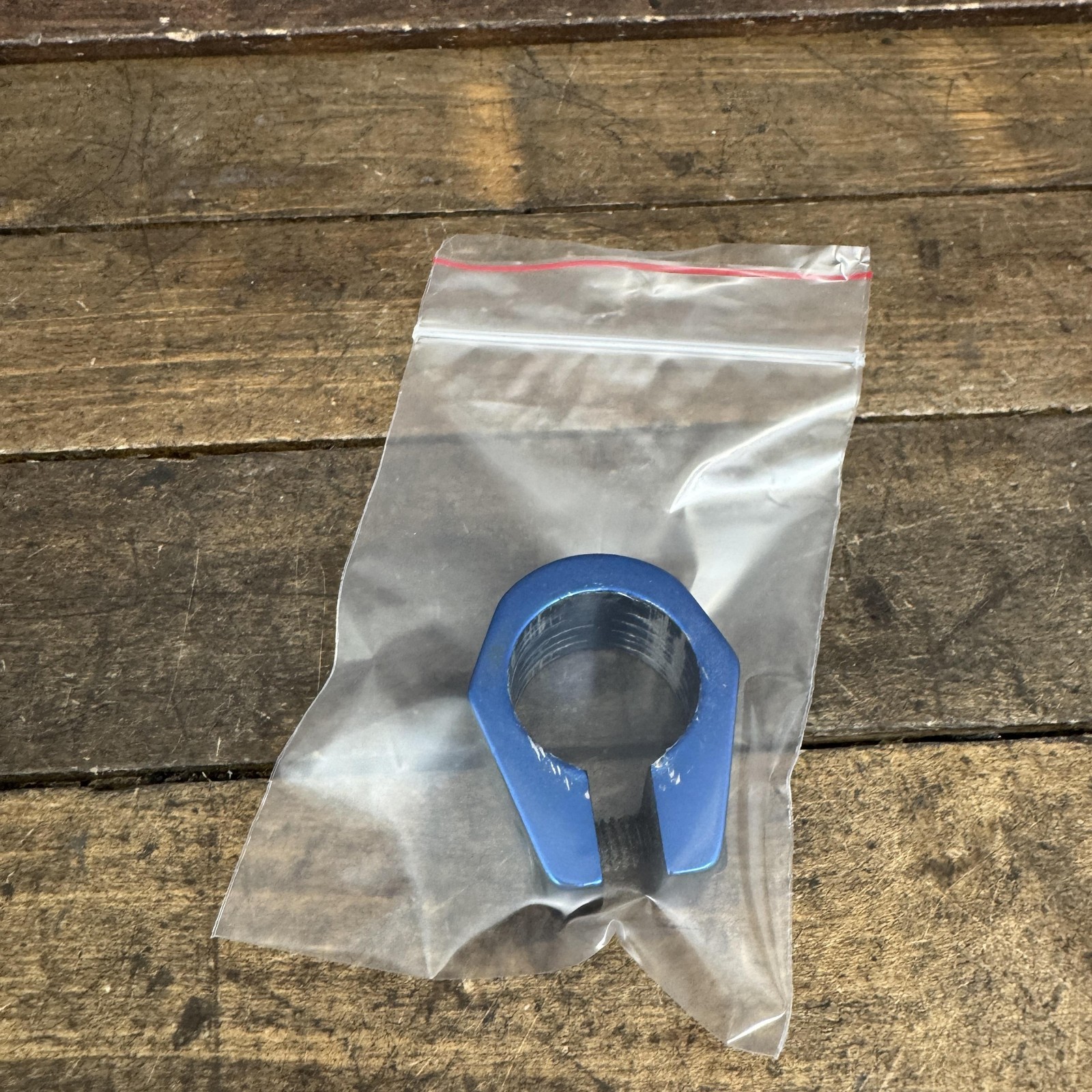 VIntage Xcaliber BMX Seatpost Clamp 25.4mm Blue Alloy 80s OG X-Caliber Collar