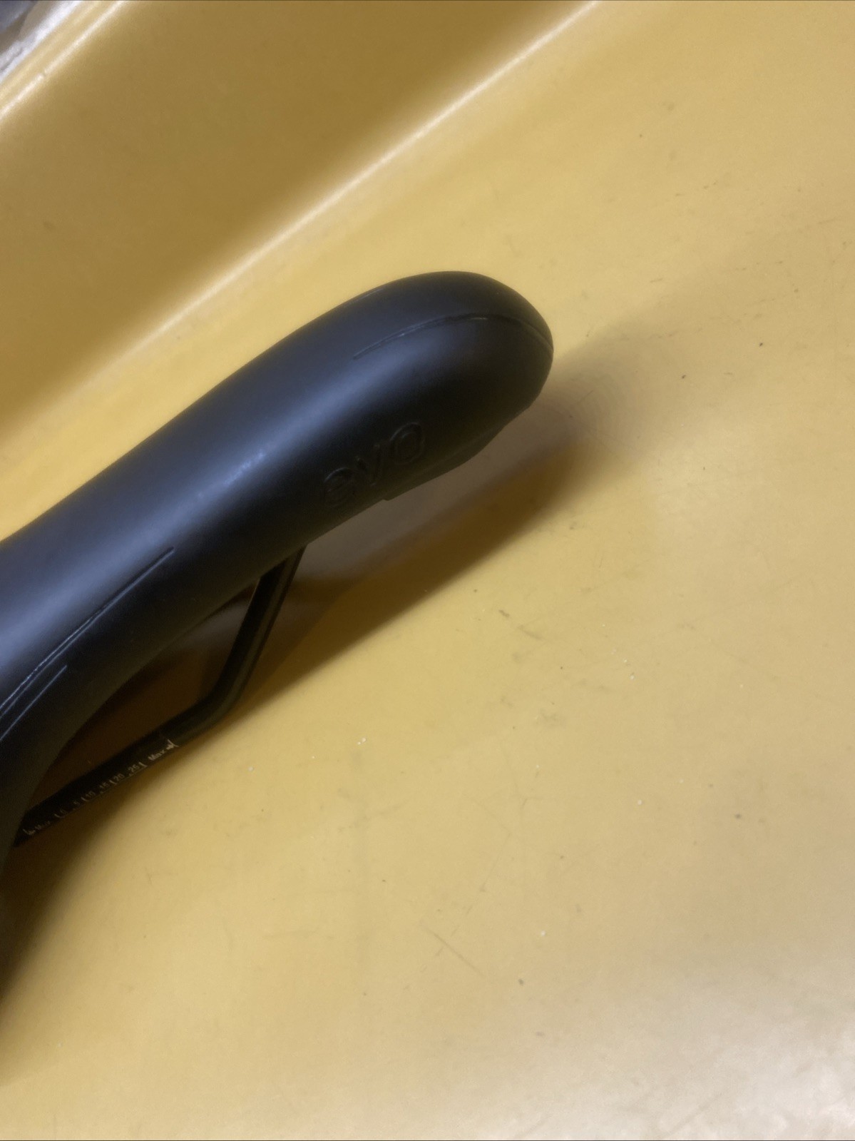 Black EVO 270mm X 160mm Steel Rail Saddle