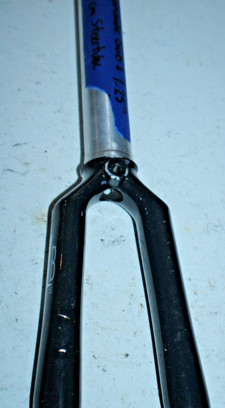 Vintage Trek Carbon 700c Racing Road Bike Blade Fork 1″ Threaded 160mm Ships USA
