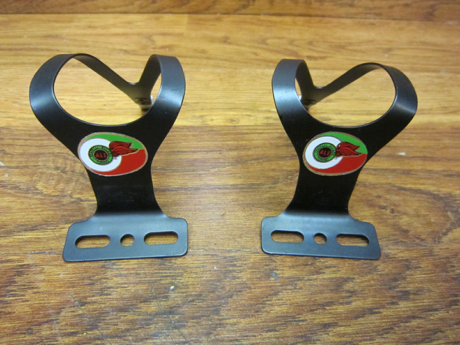 NOS ALE TOE CLIPS – MATTE BLACK ANODIZED ALLOY – MEDIUM – 97 L.D.