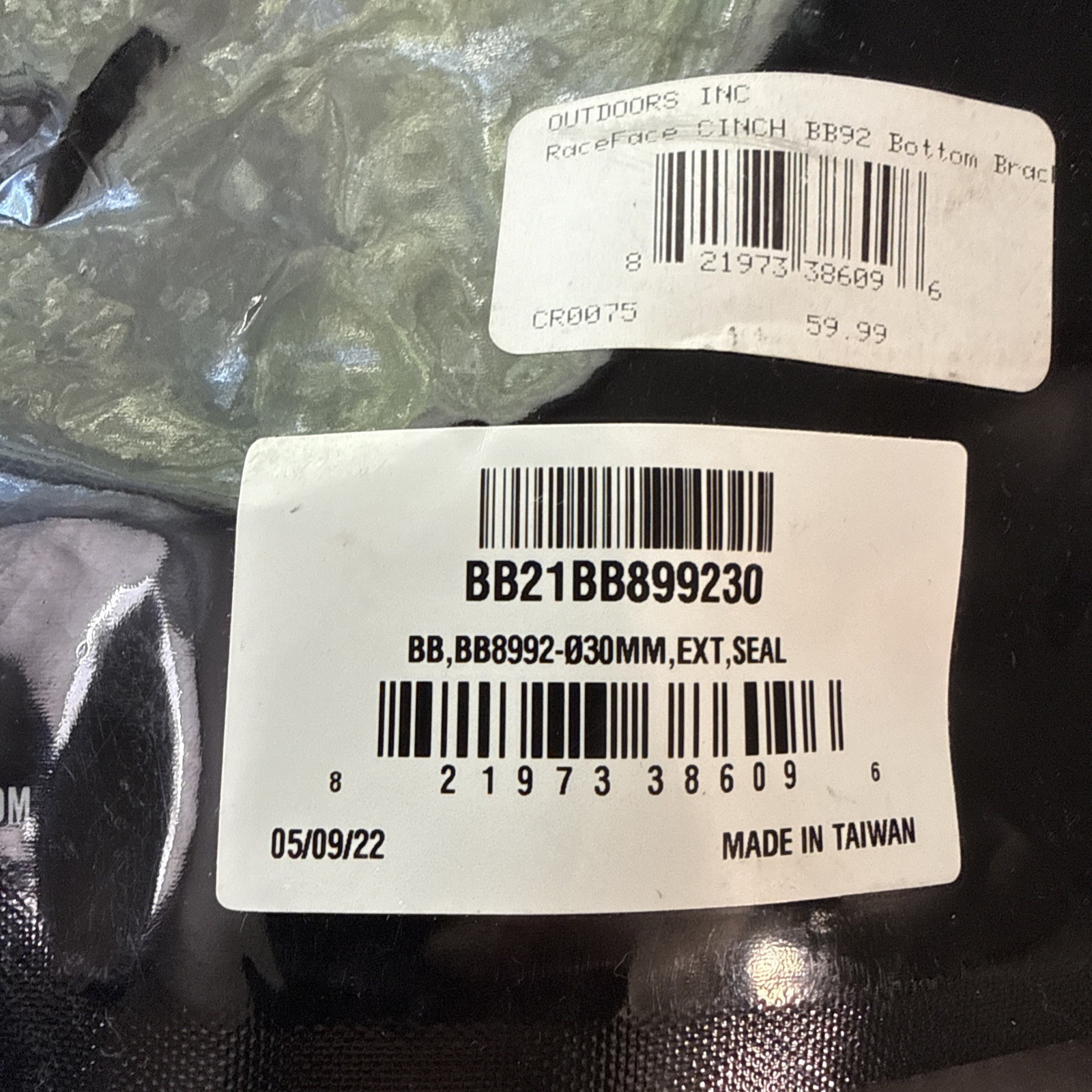 Race Face BB92 CINCH Press Fit Bottom Bracket (Black) (BB89.5/92) [BB21BB899230]