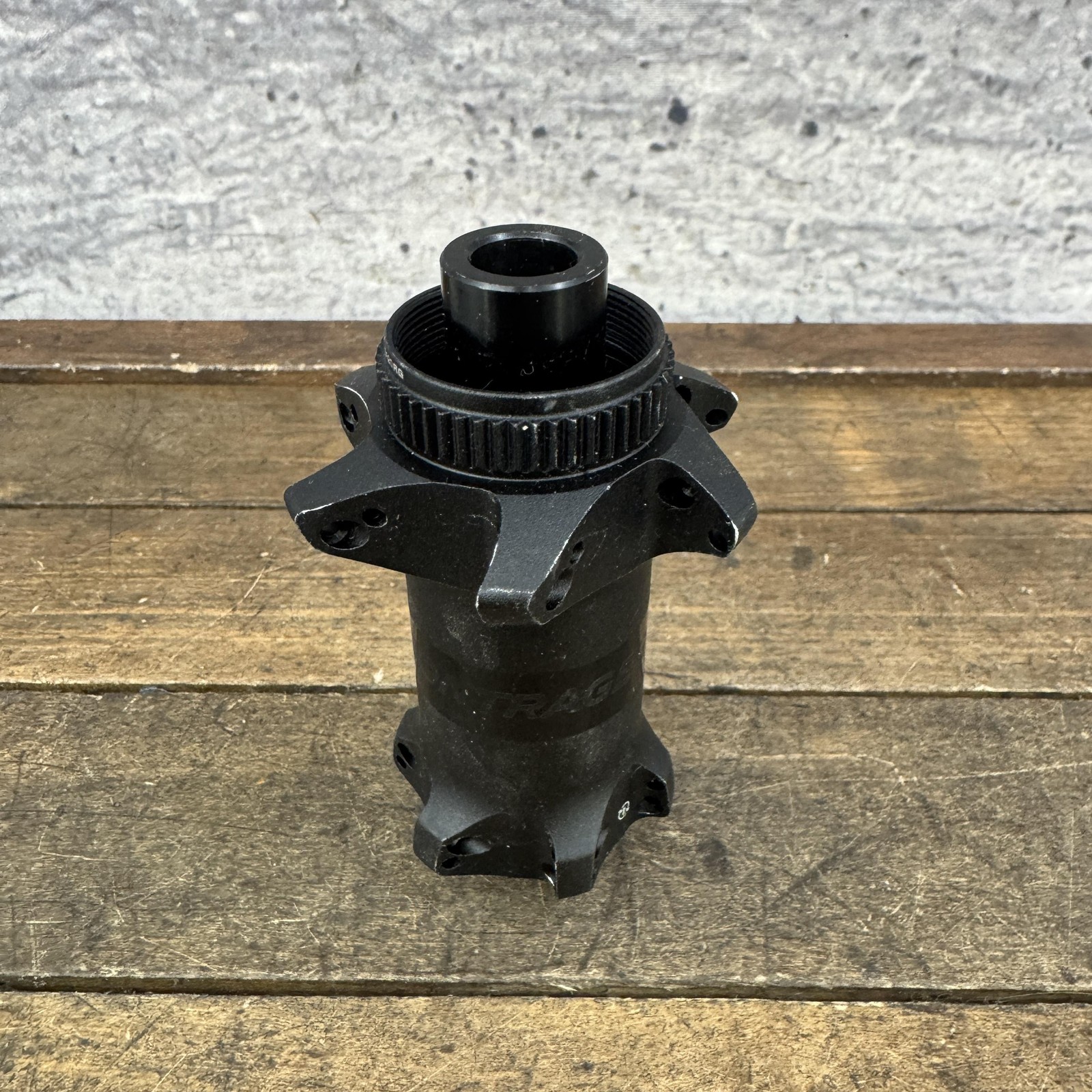 Bontrager Front Hub 24H 100mm Bolt Thru Center Lock Disc Black Alloy MTB Bike