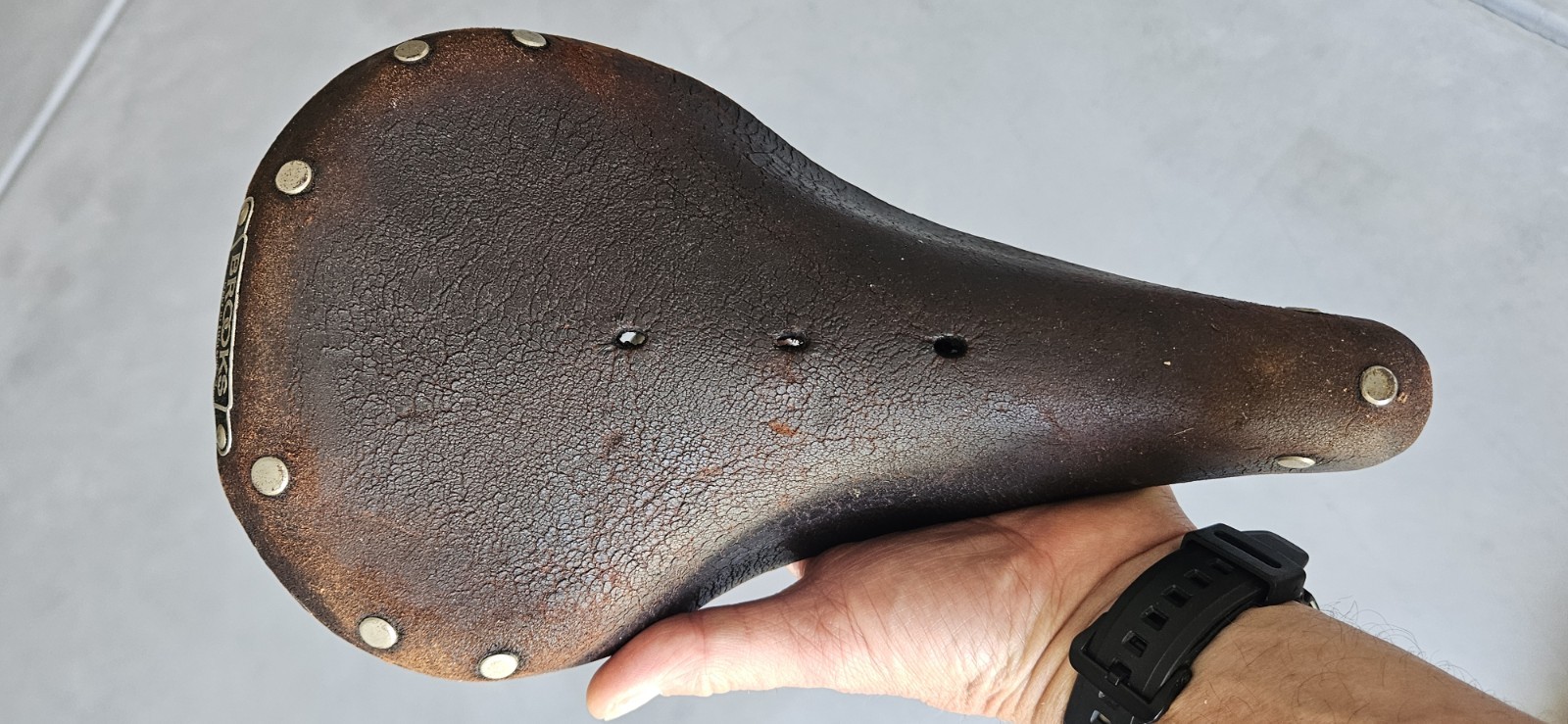 Vintage Brooks Professional Seat Saddle Leather Copper Rivet Button England Made