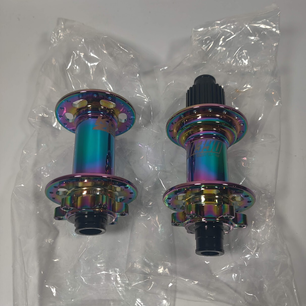 Koozer XM390 32 Hole Boost Hubset (Oil Slick), 12x148mm, MS, 15×110 Through Axle