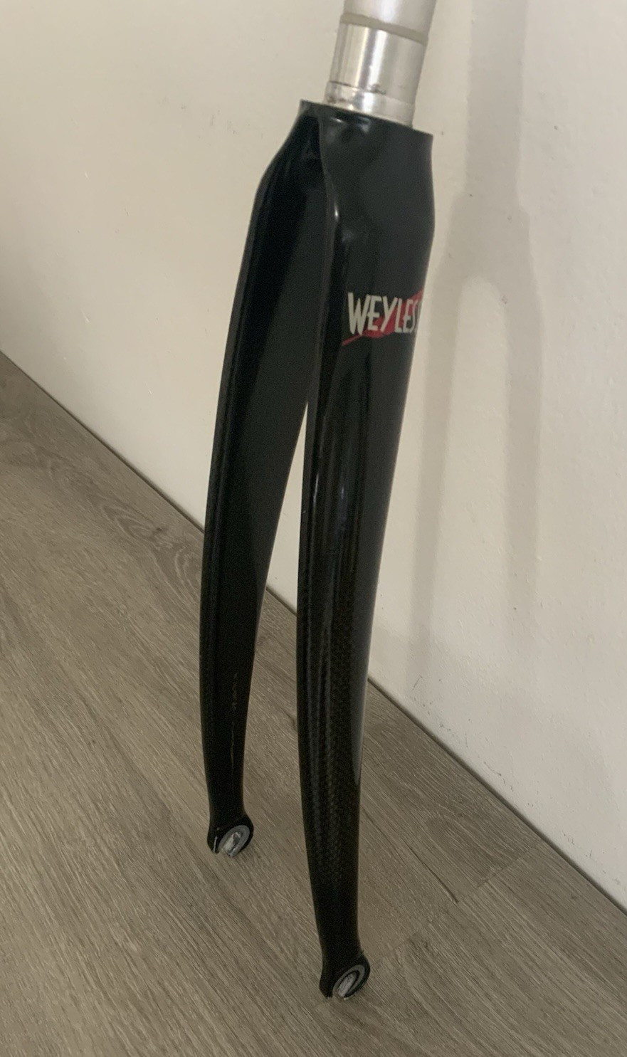 WEYLESS CARBON FORK 700C 1 1/8 INCH THREADLESS 163 MM STEERER 570 GRAMS