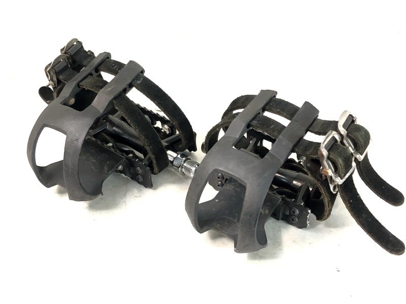 MKS Sylvan Touring Next Flat Pedals Toe Clips Double Straps Silver Touring Bike